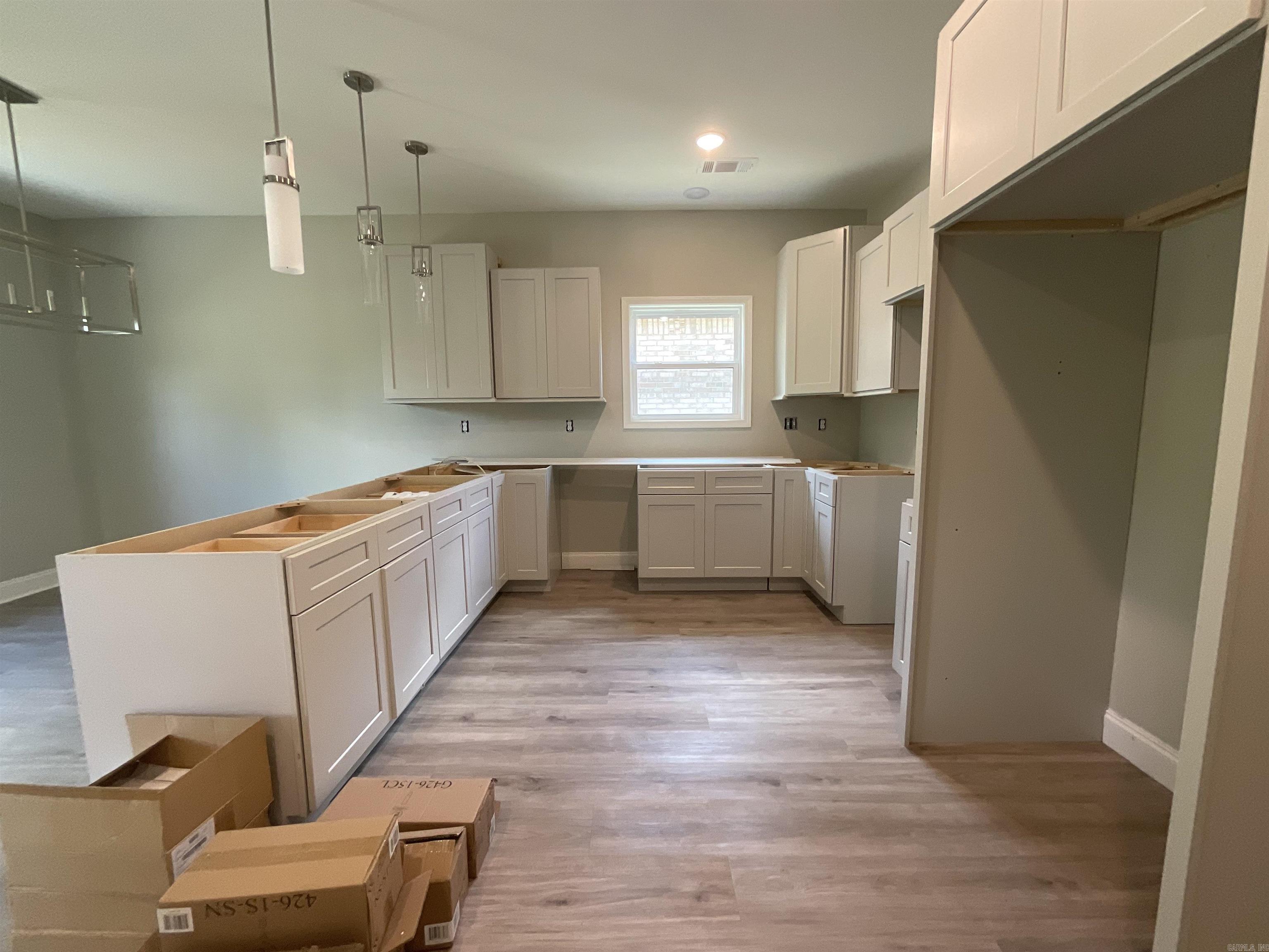 1007 N Jeff Davis  Jacksonville, AR