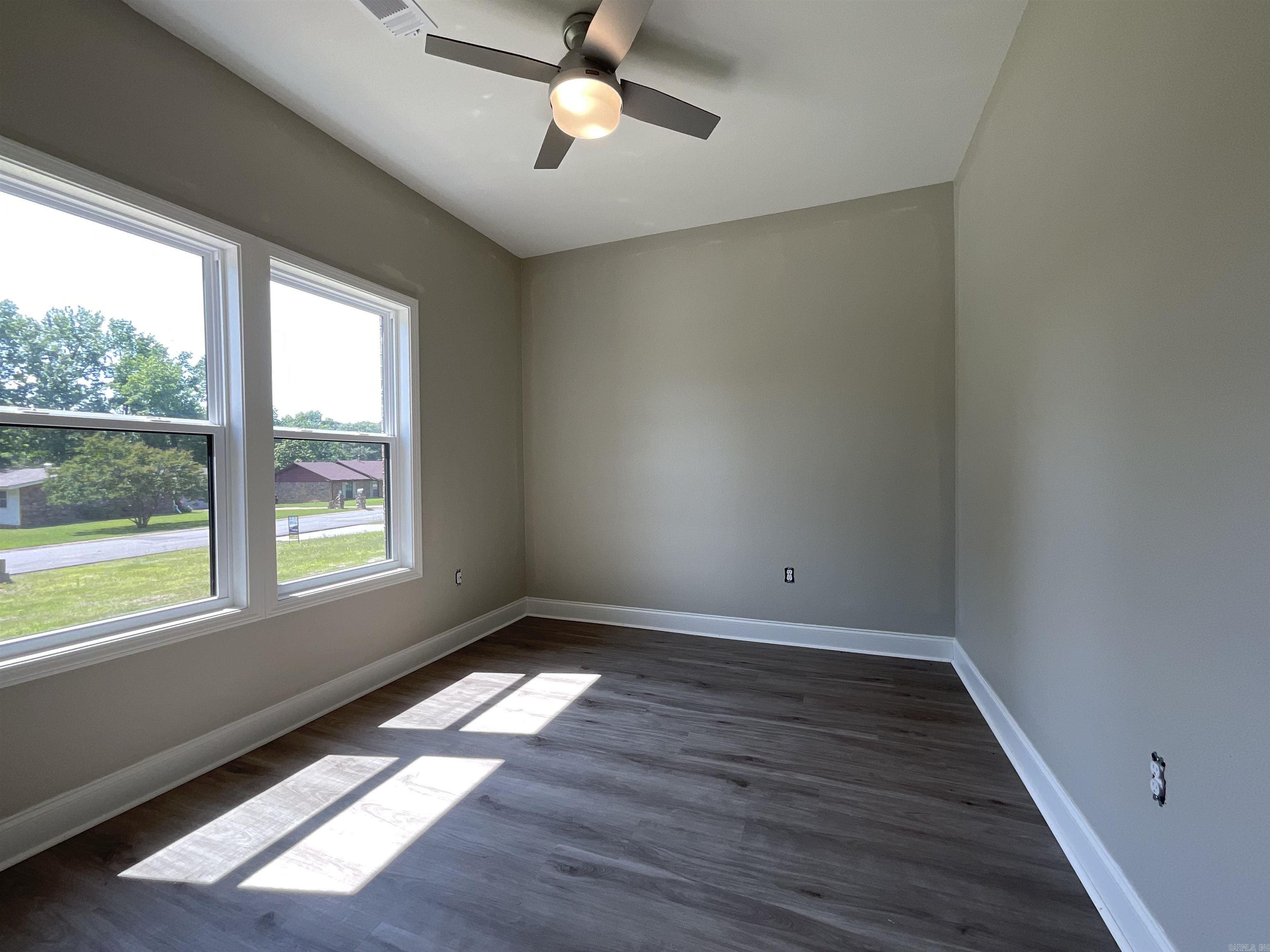 1007 N Jeff Davis  Jacksonville, AR