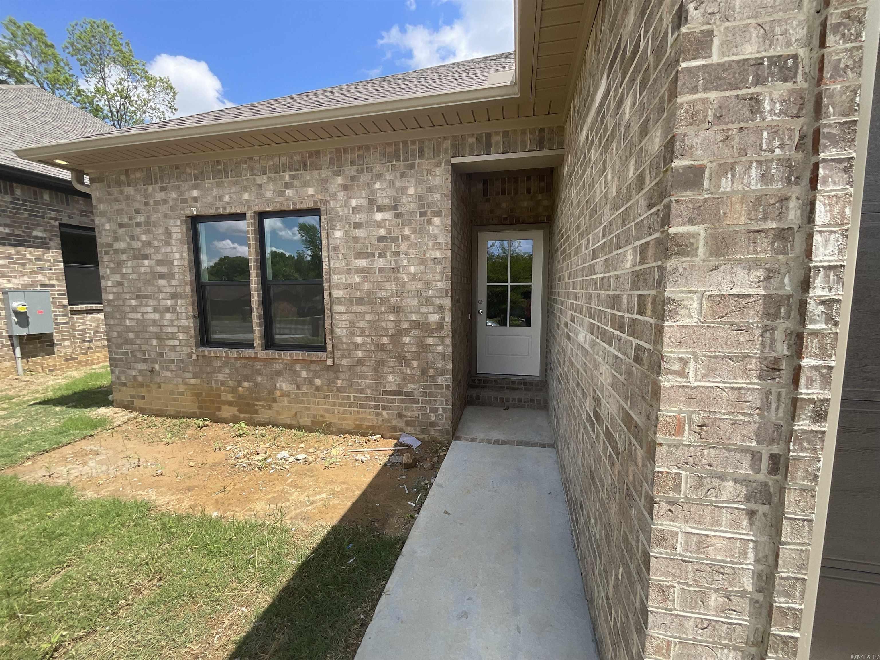 1007 N Jeff Davis  Jacksonville, AR