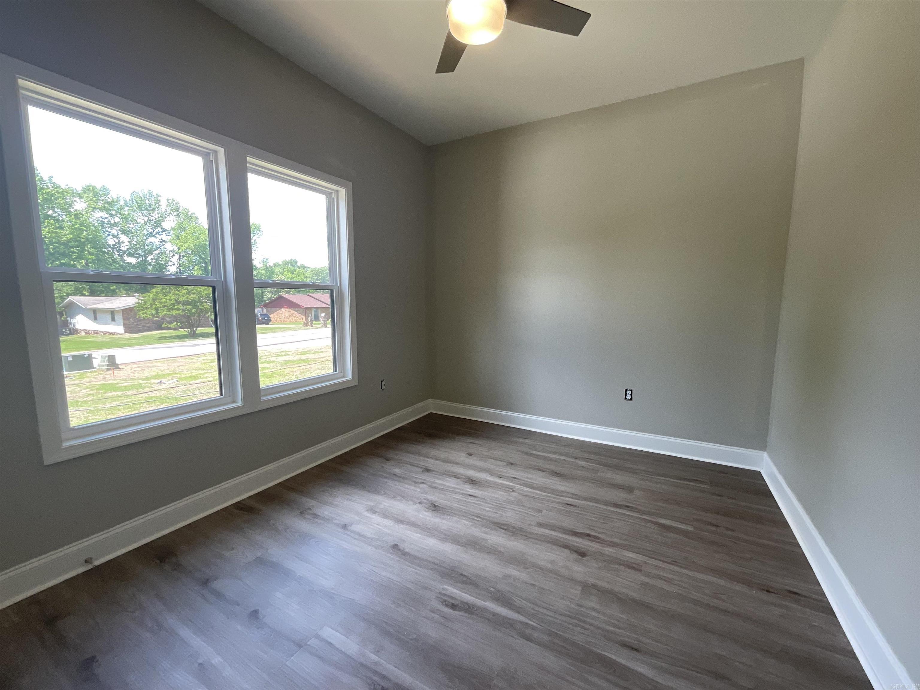 1007 N Jeff Davis  Jacksonville, AR