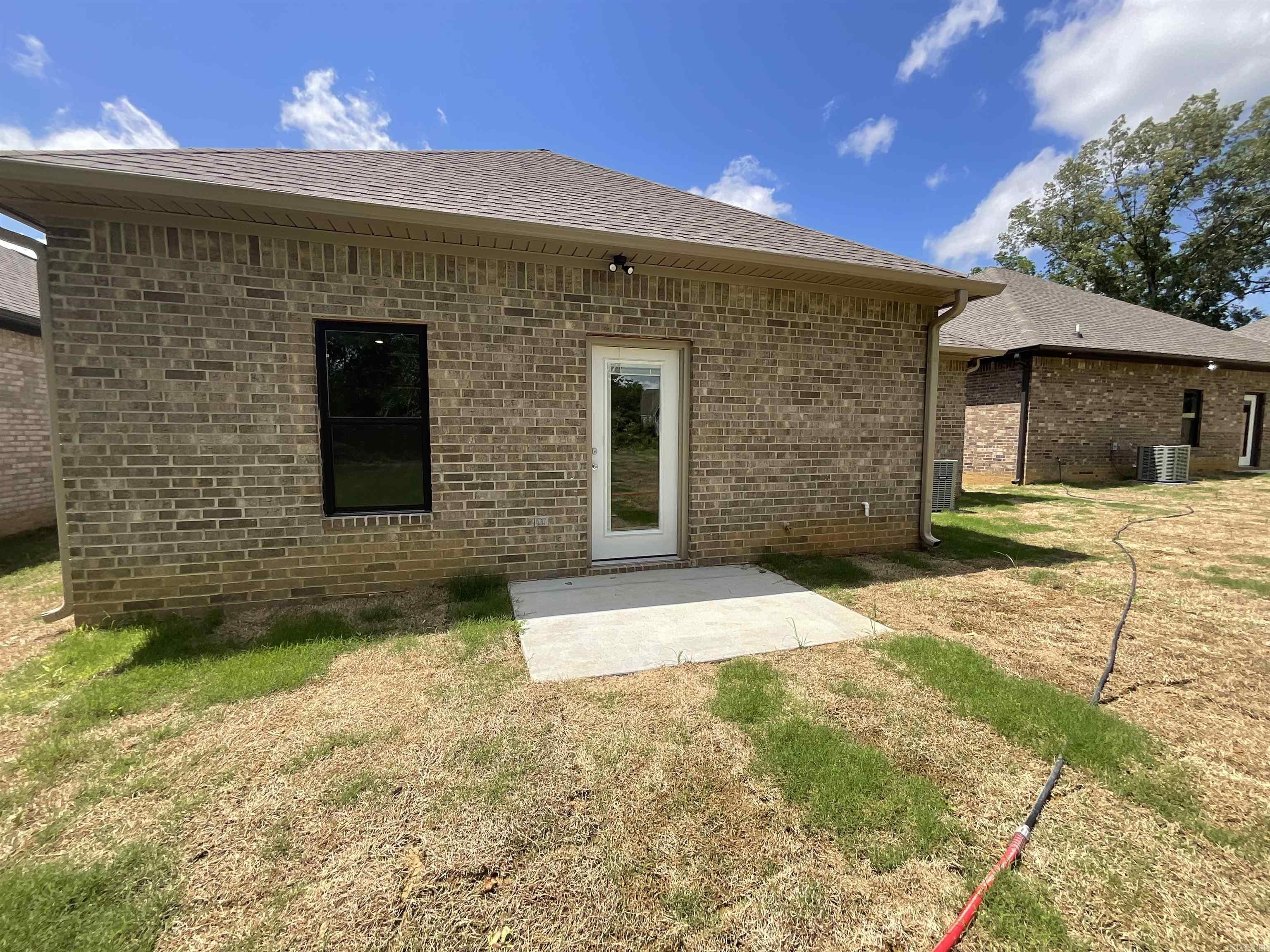 1007 N Jeff Davis  Jacksonville, AR