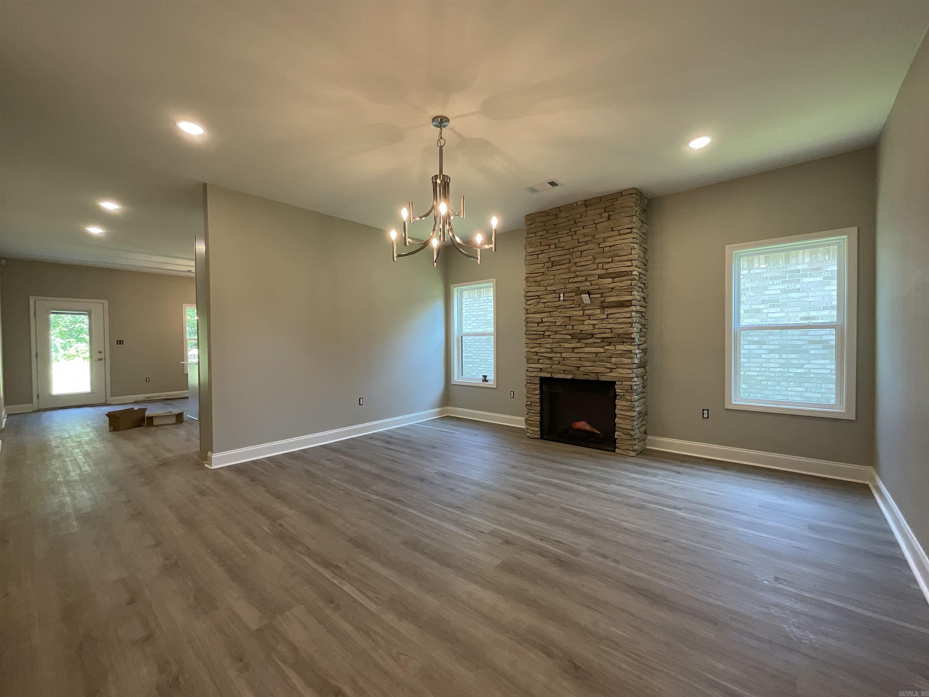 1007 N Jeff Davis  Jacksonville, AR