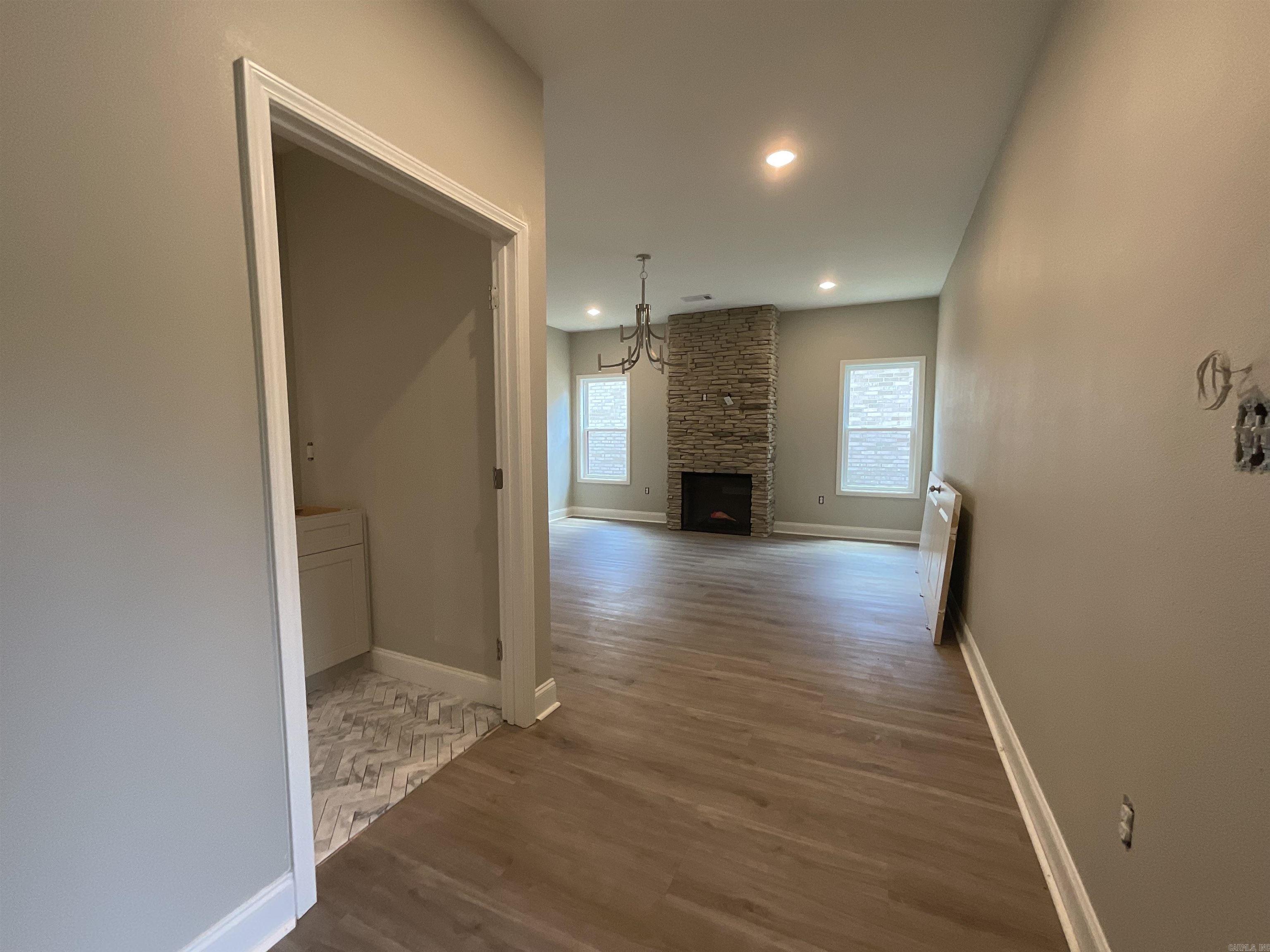 1007 N Jeff Davis  Jacksonville, AR