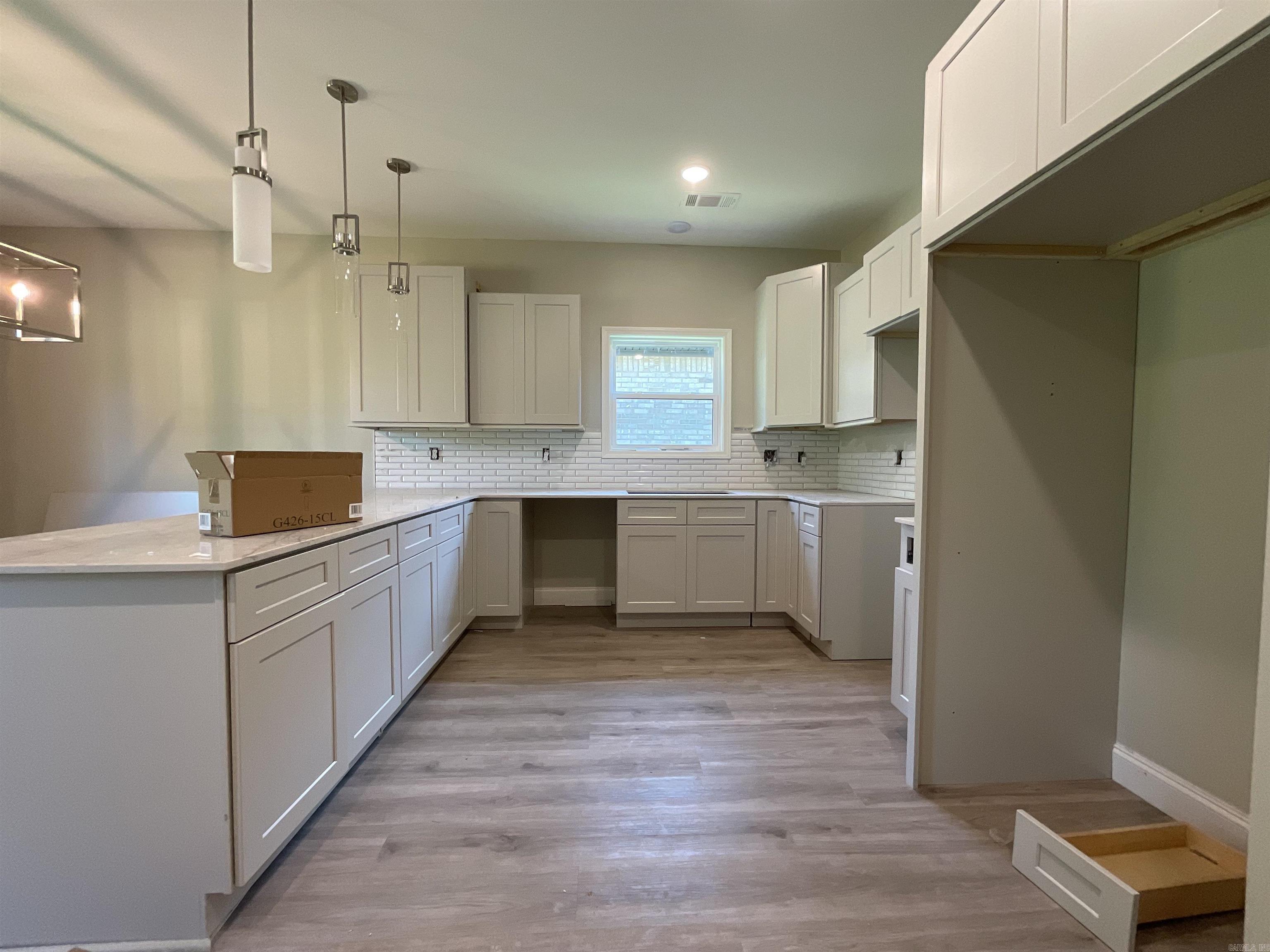 1007 N Jeff Davis  Jacksonville, AR