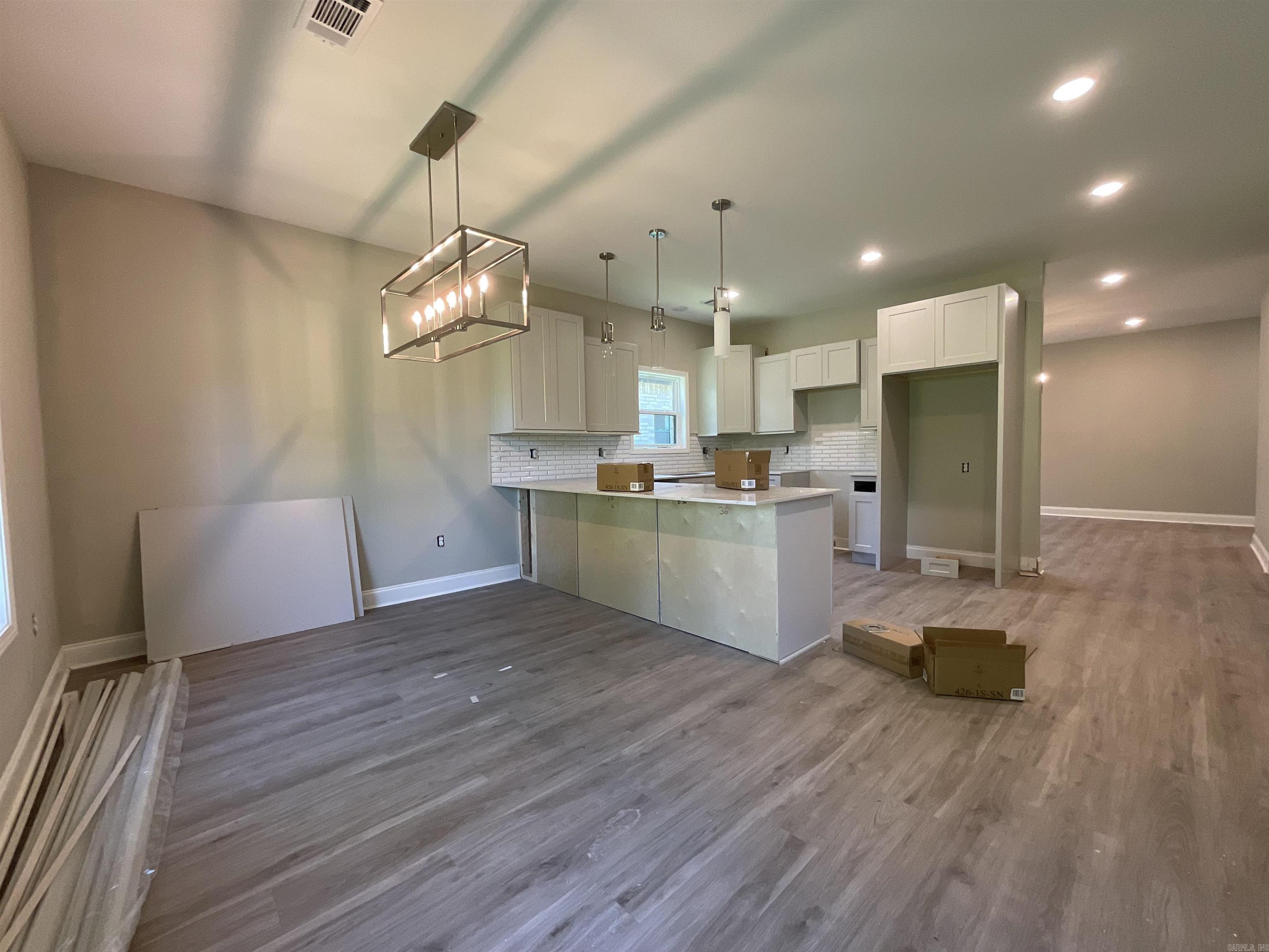 1007 N Jeff Davis  Jacksonville, AR