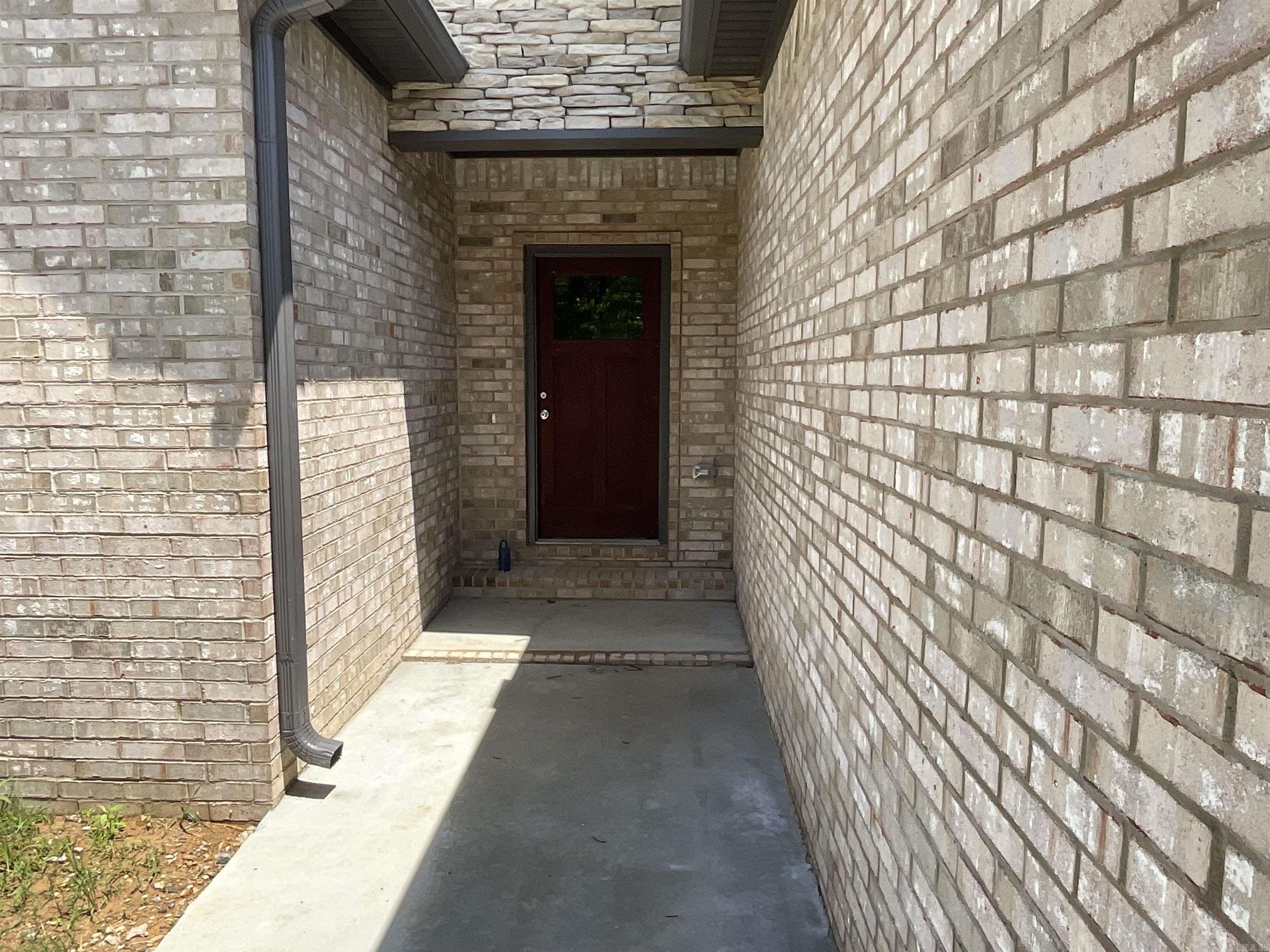1005 N Jeff Davis  Jacksonville, AR