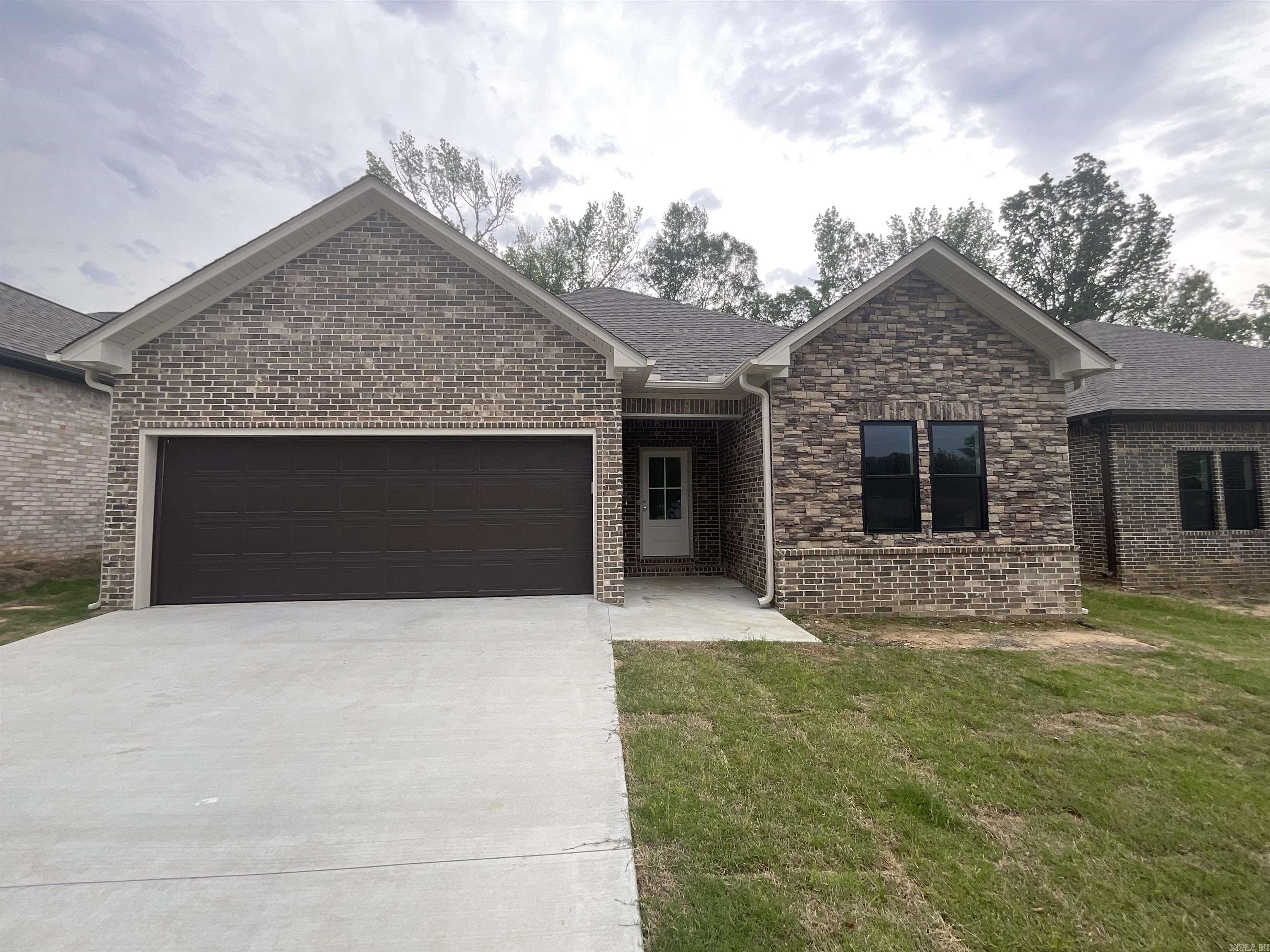 1001 N Jeff Davis Avenue