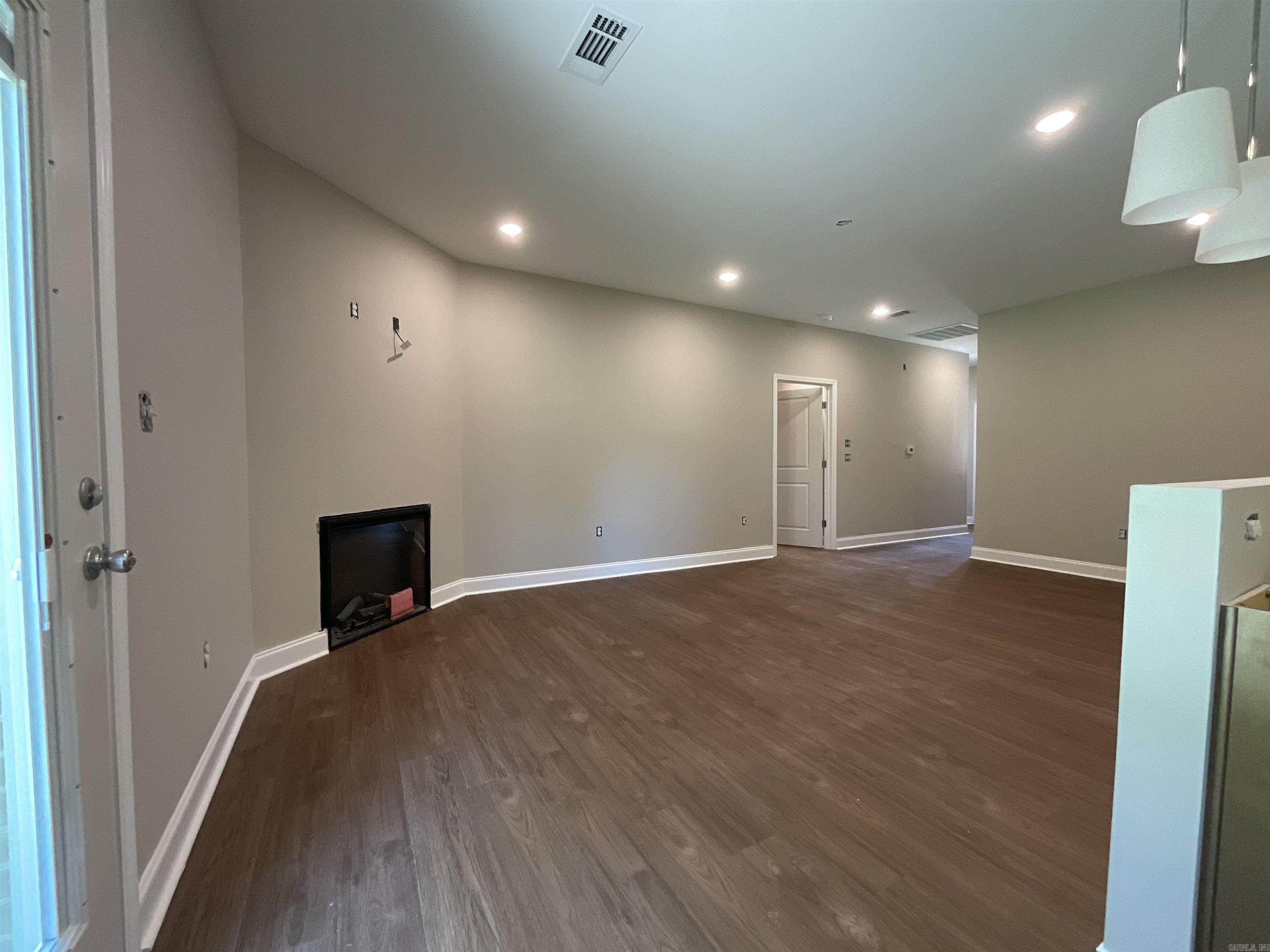 1001 N Jeff Davis  Jacksonville, AR