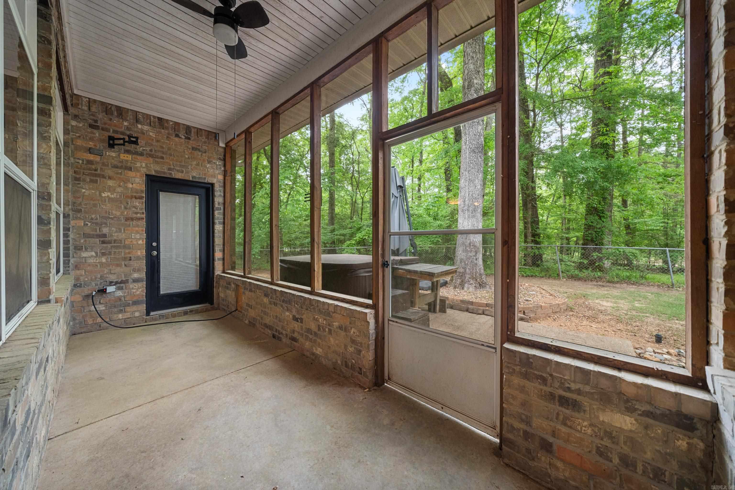 202  Lost Lake  Hot Springs, AR