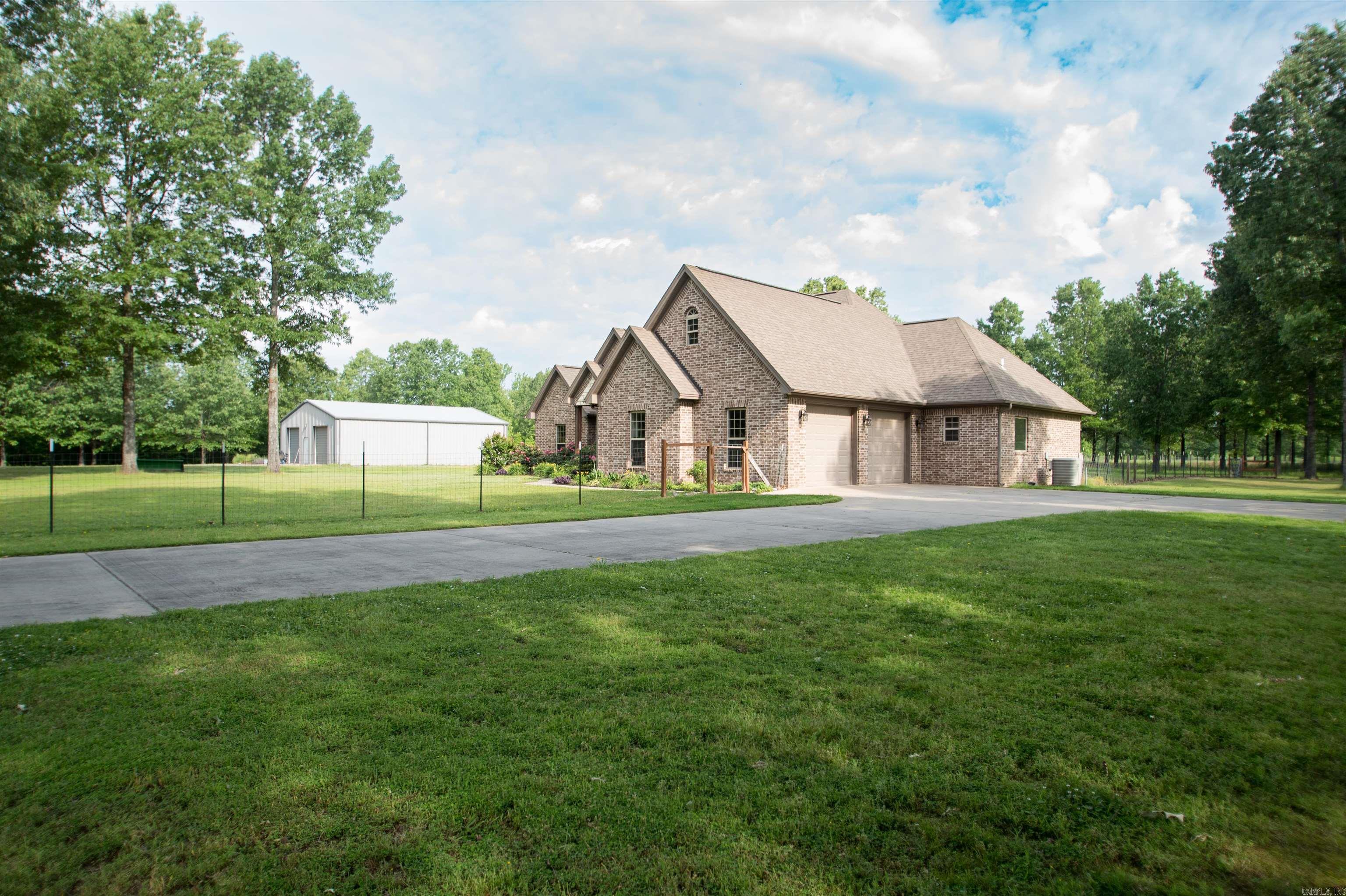 1094 W Vinity Rd  McRae, AR