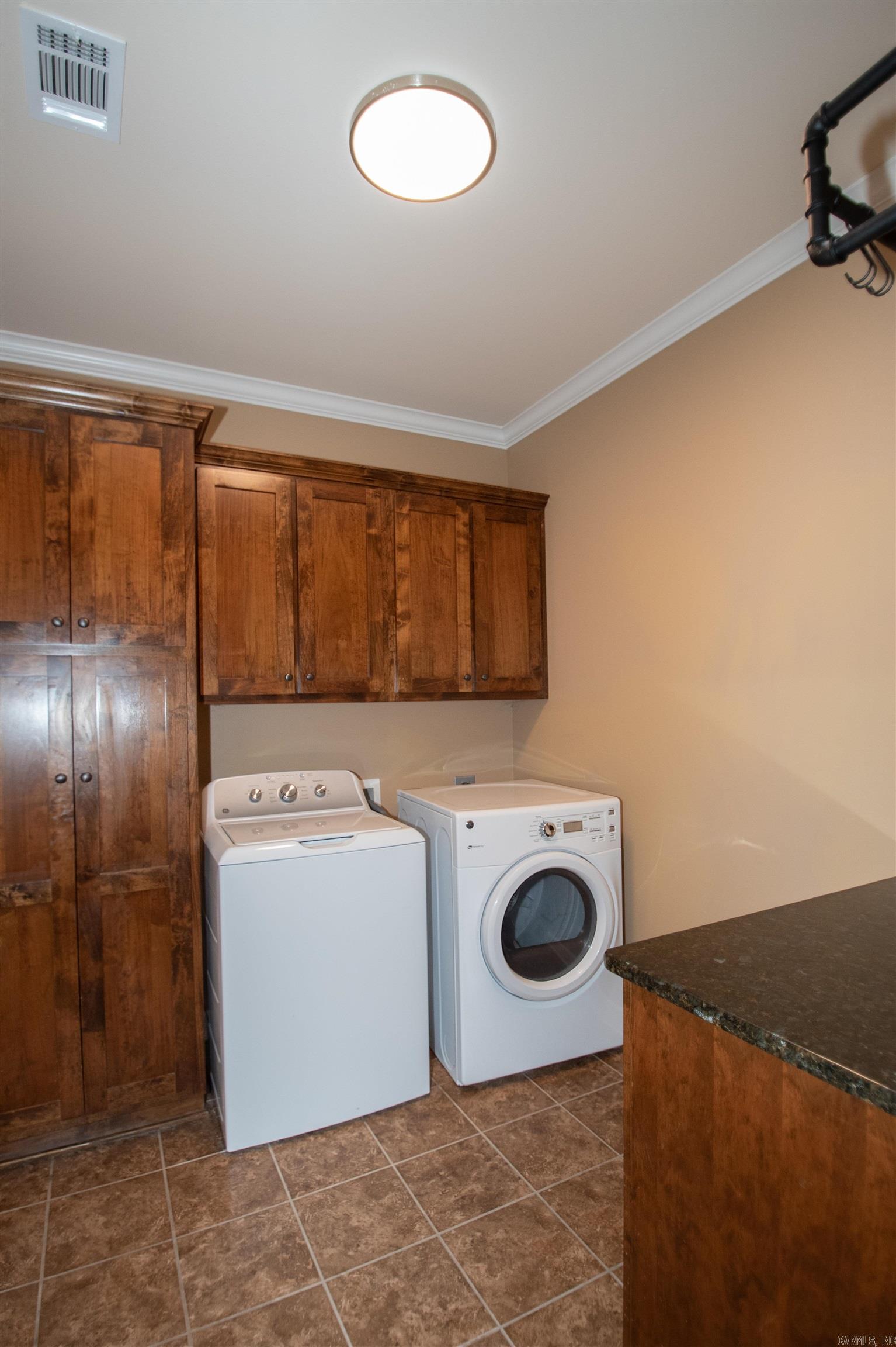1094 W Vinity Rd  McRae, AR