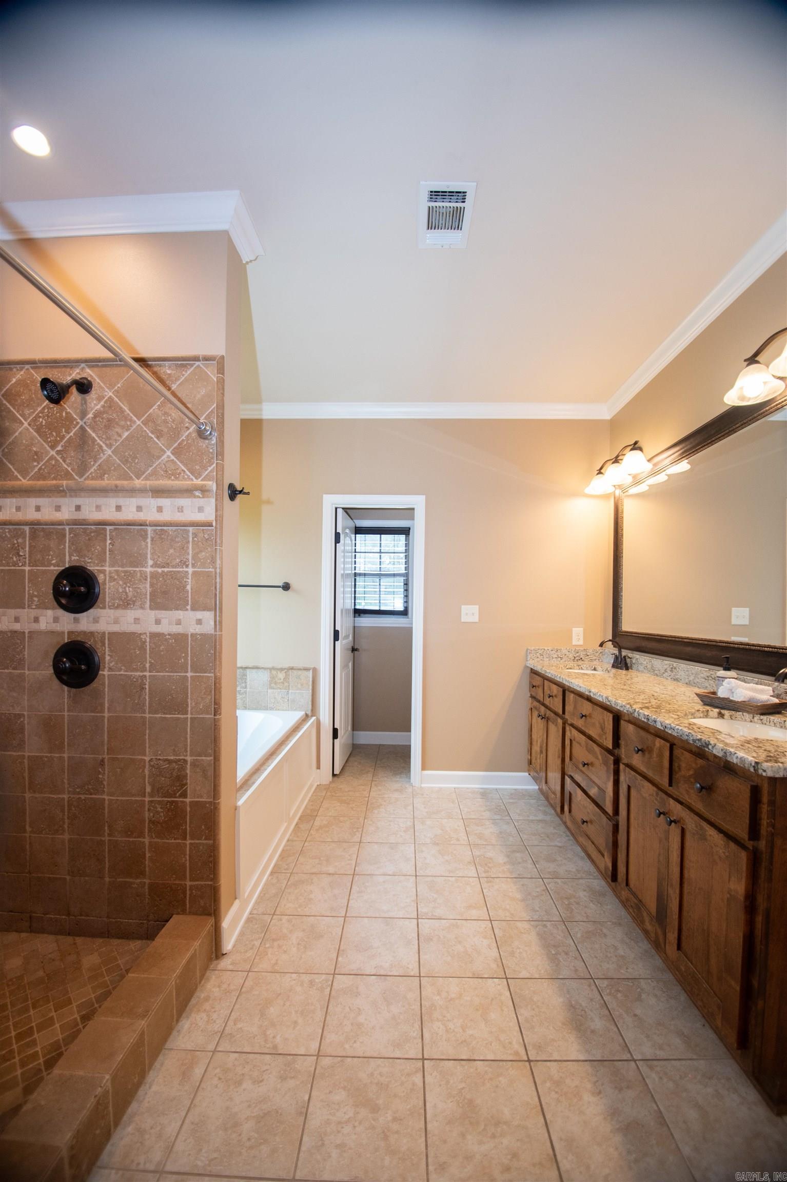 1094 W Vinity Rd  McRae, AR
