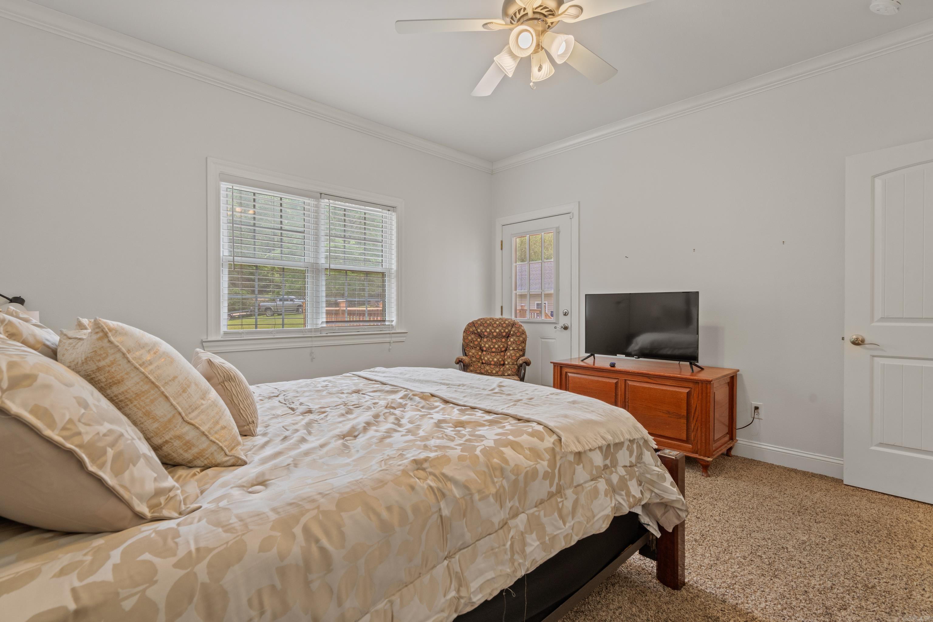 140  Frontier  Hot Springs, AR