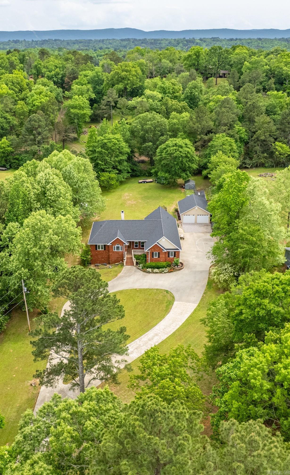 140  Frontier  Hot Springs, AR