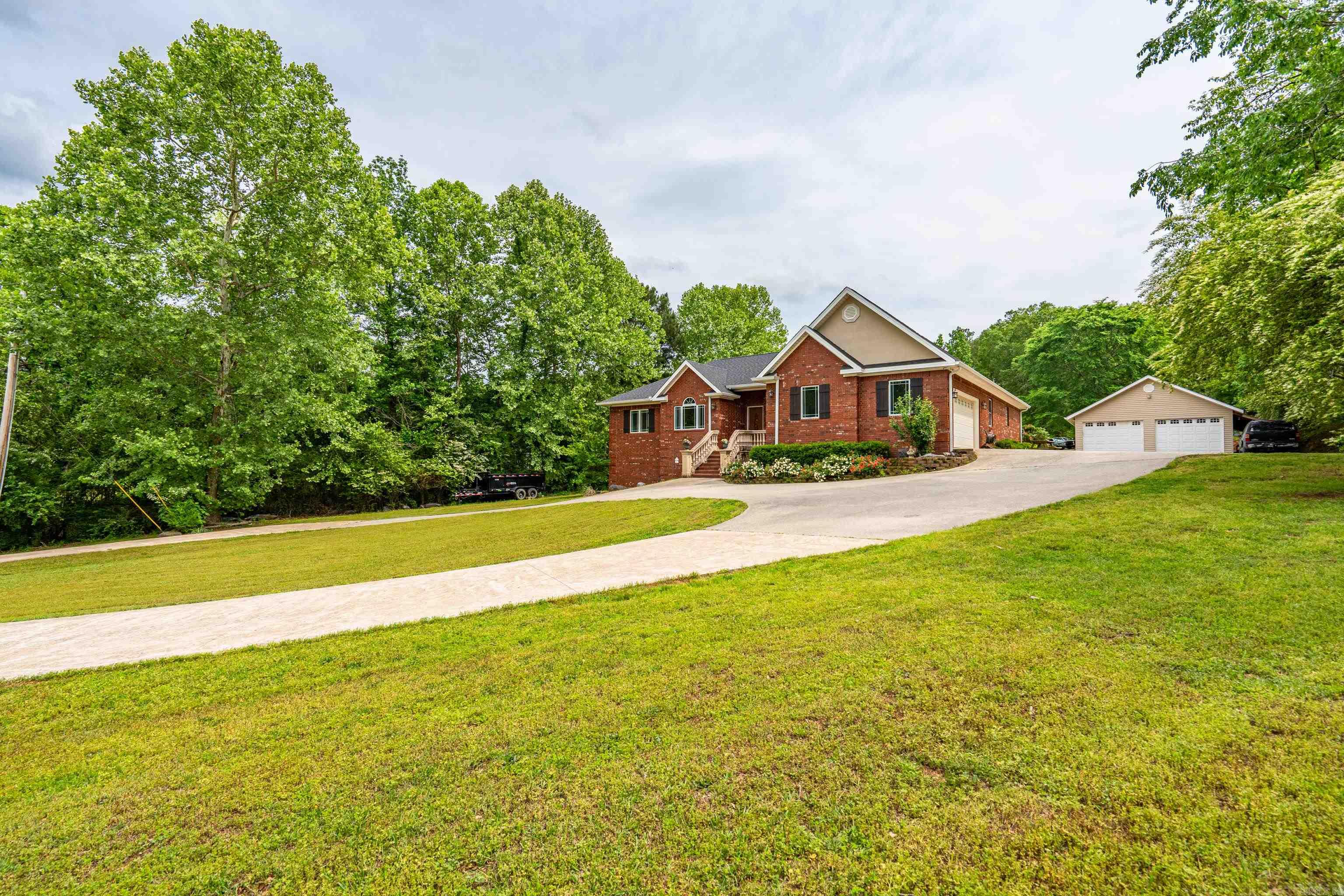 140  Frontier  Hot Springs, AR