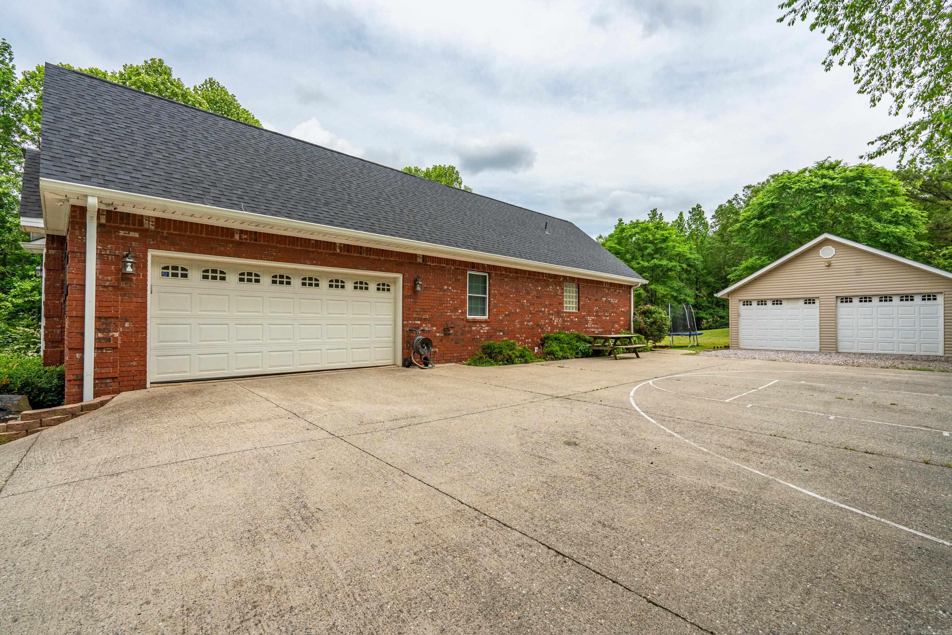 140  Frontier  Hot Springs, AR