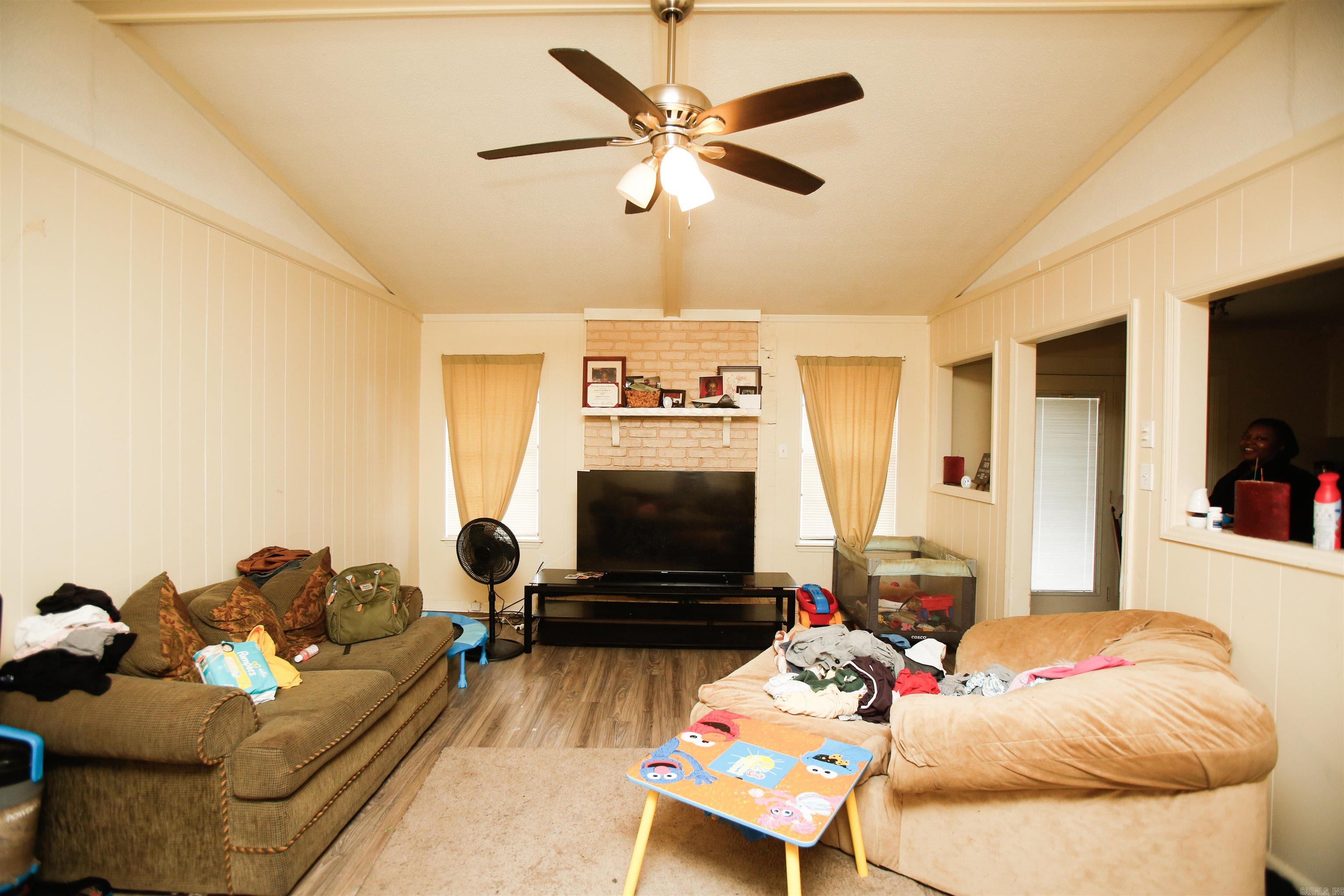 6606  Silver  Little Rock, AR