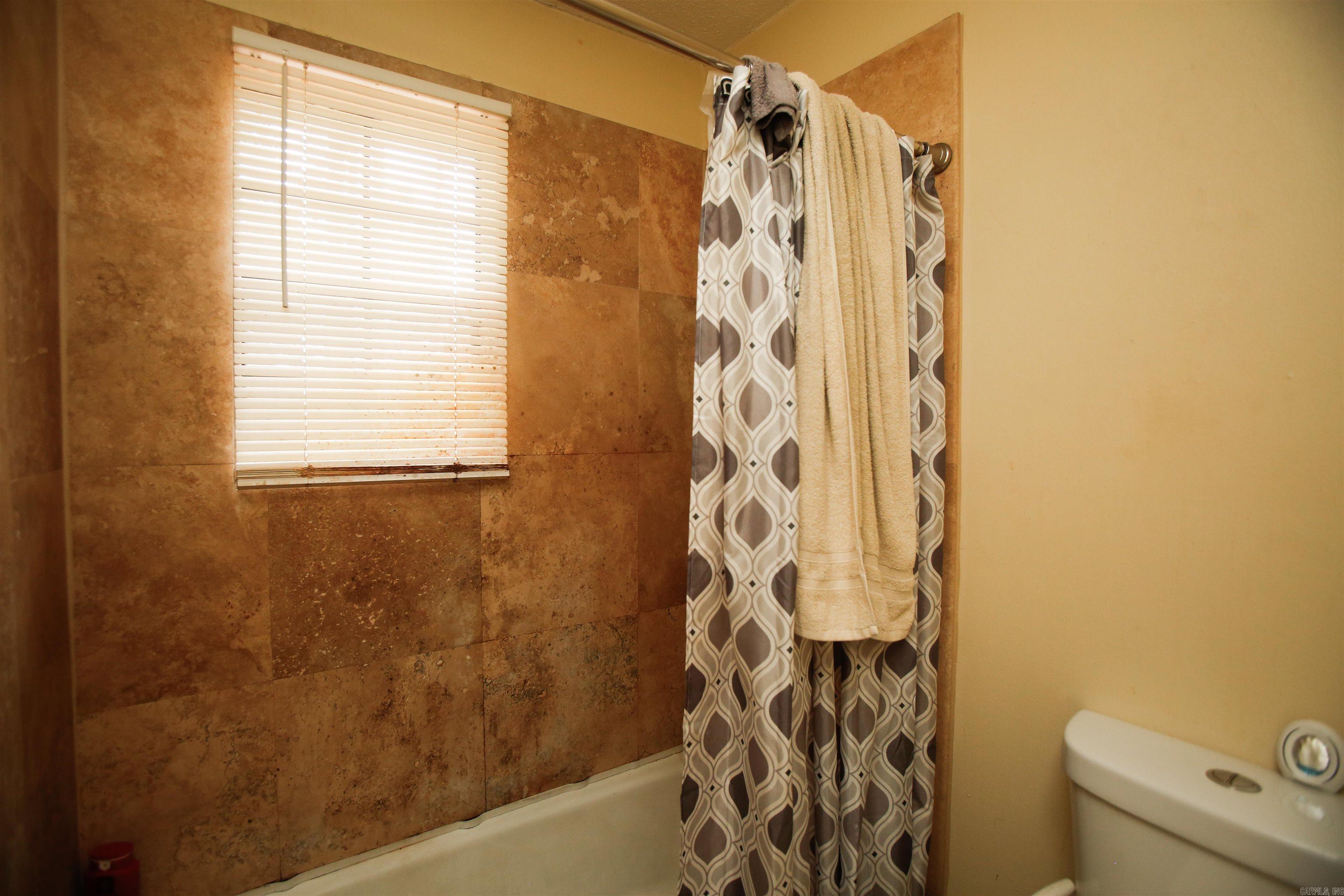6606  Silver  Little Rock, AR