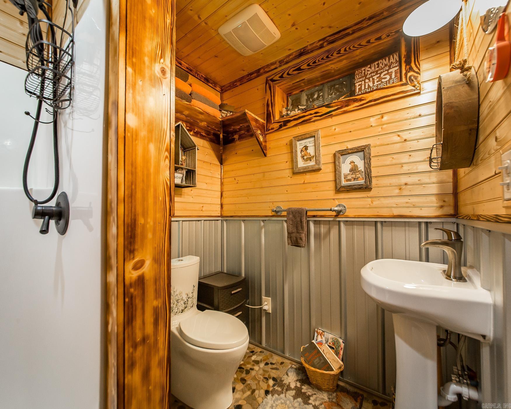 4 Long Hill Rd. Higden, AR 72067