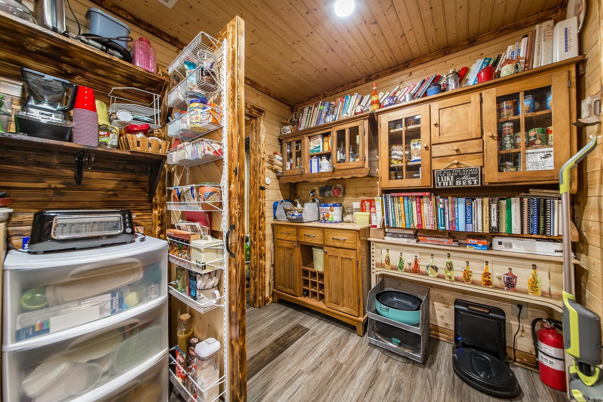 4 Long Hill Rd. Higden, AR 72067
