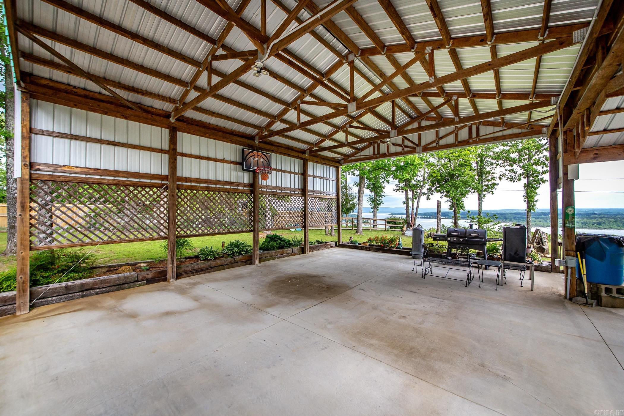 4 Long Hill Rd. Higden, AR 72067