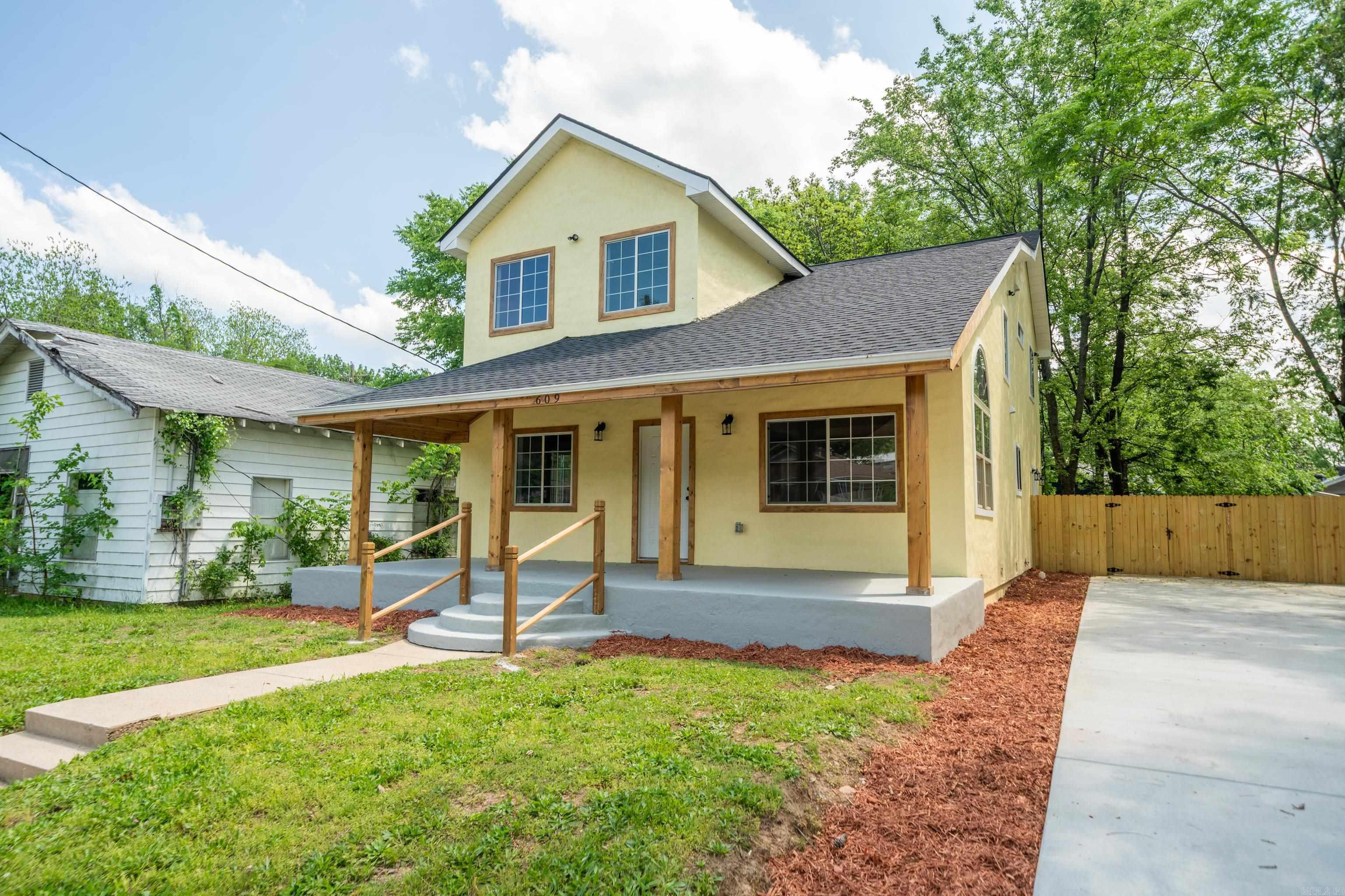 609  South  Hot Springs, AR