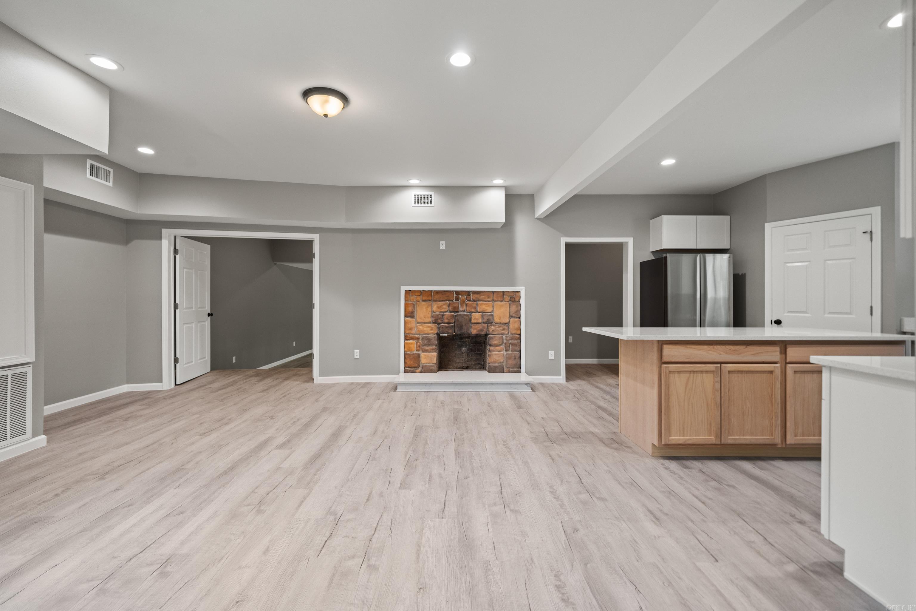 609  South  Hot Springs, AR