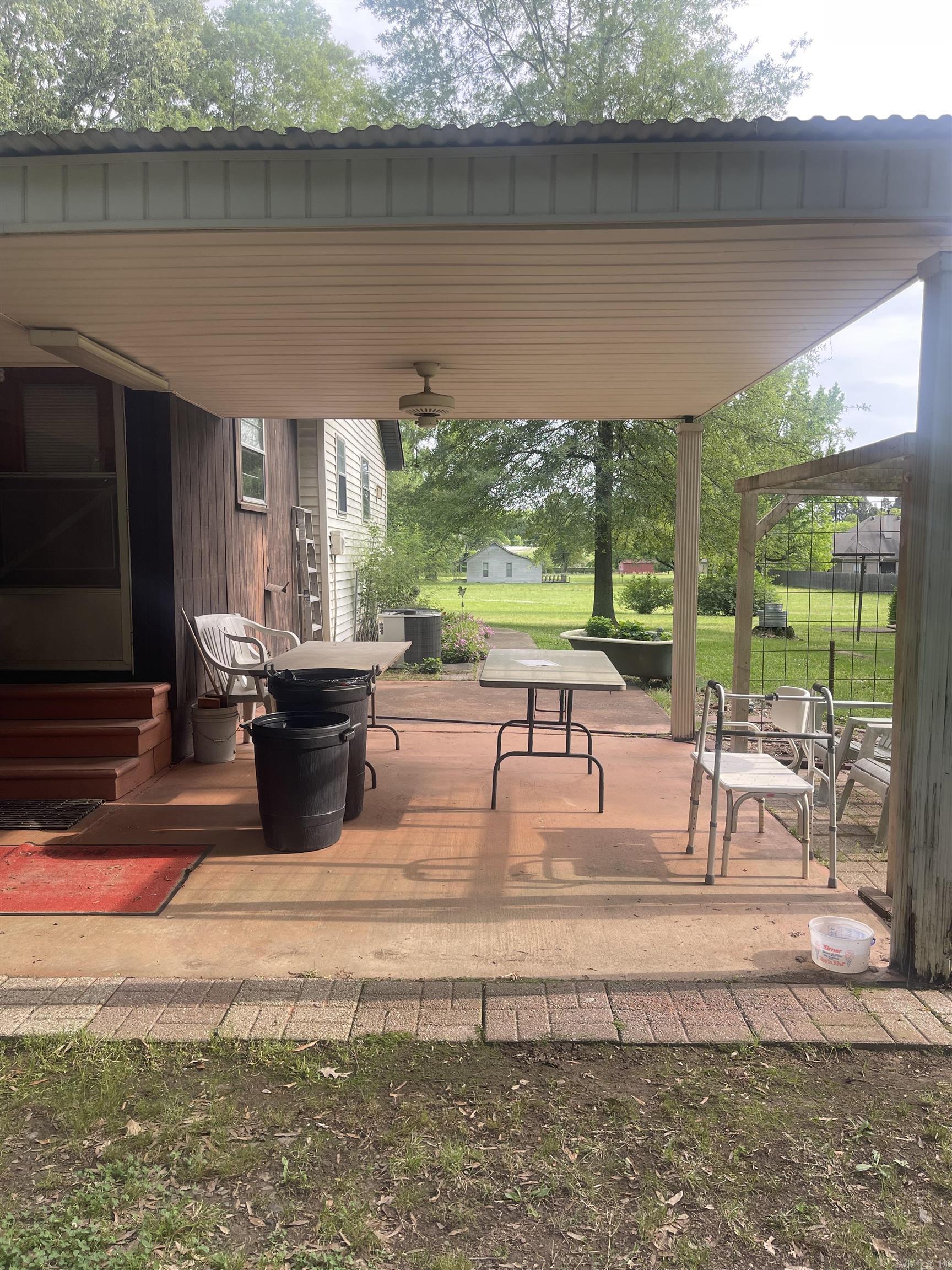 7 and 11  Lawrence Lane  Conway, AR
