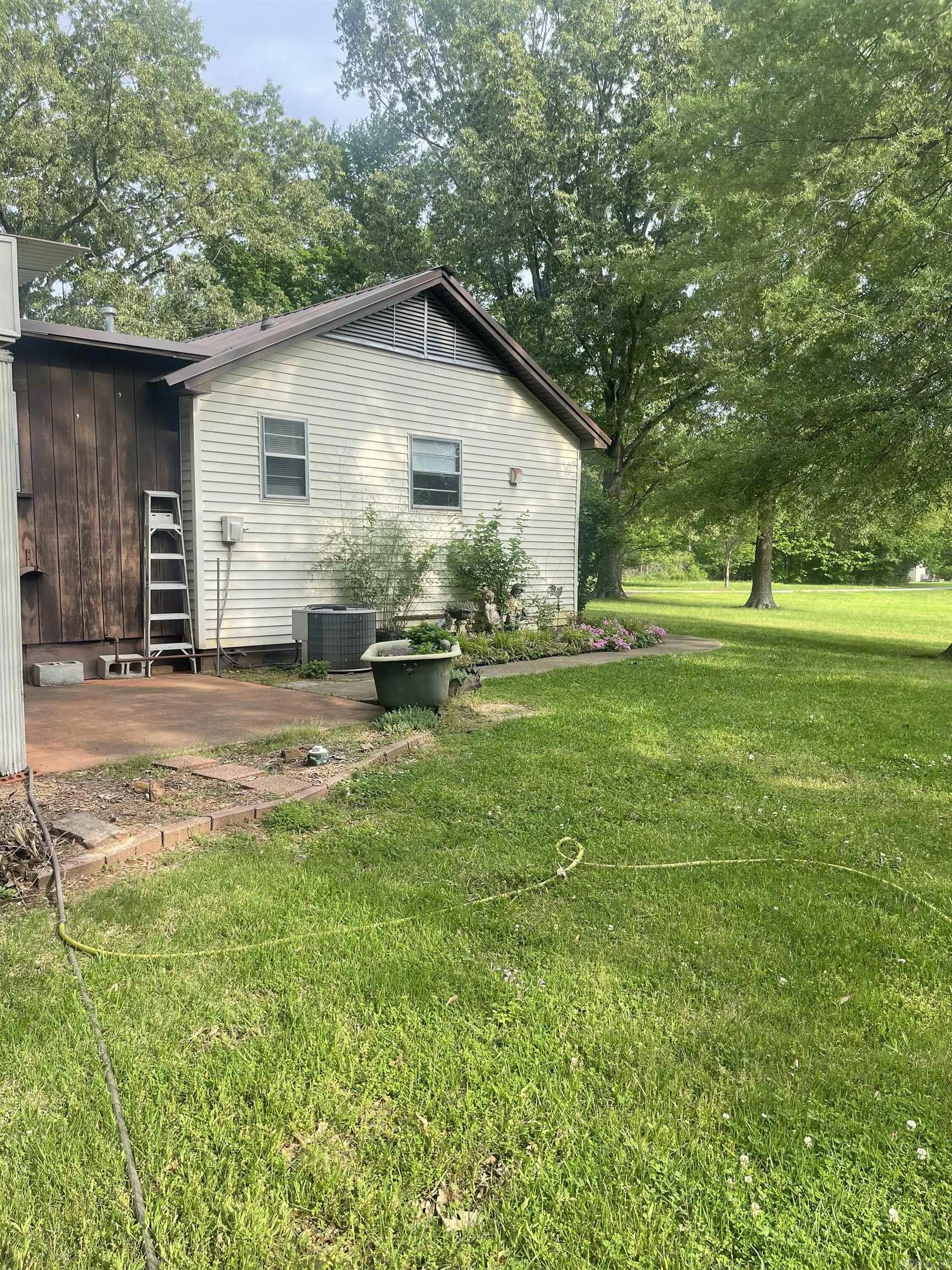 7 and 11  Lawrence Lane  Conway, AR
