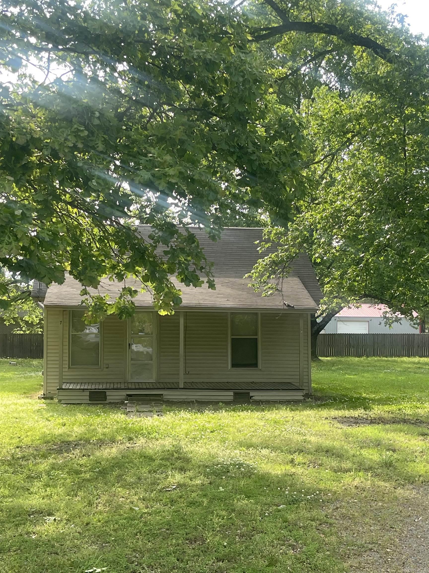 7 and 11  Lawrence Lane  Conway, AR