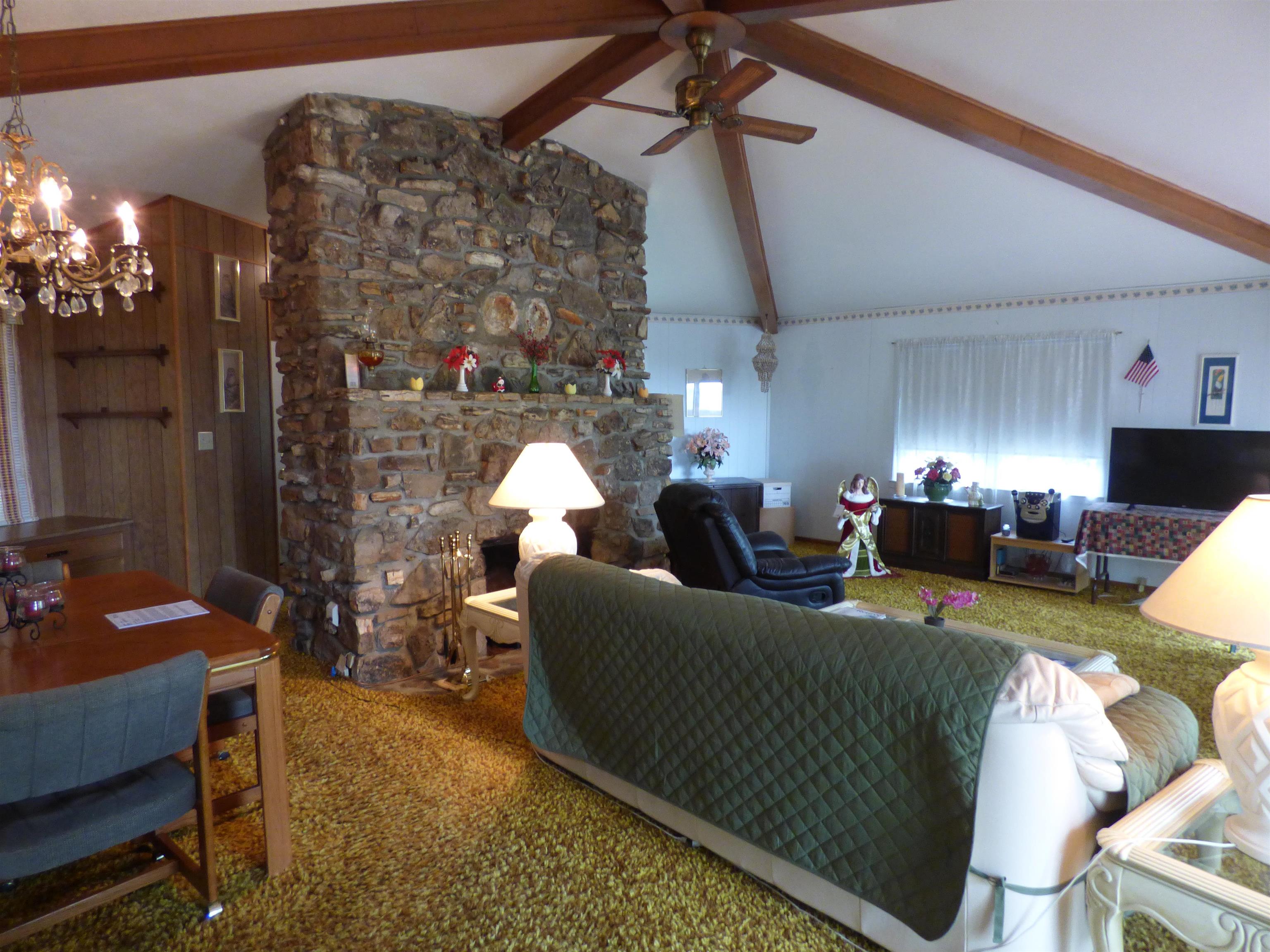 8  Aqua  Cherokee Village, AR