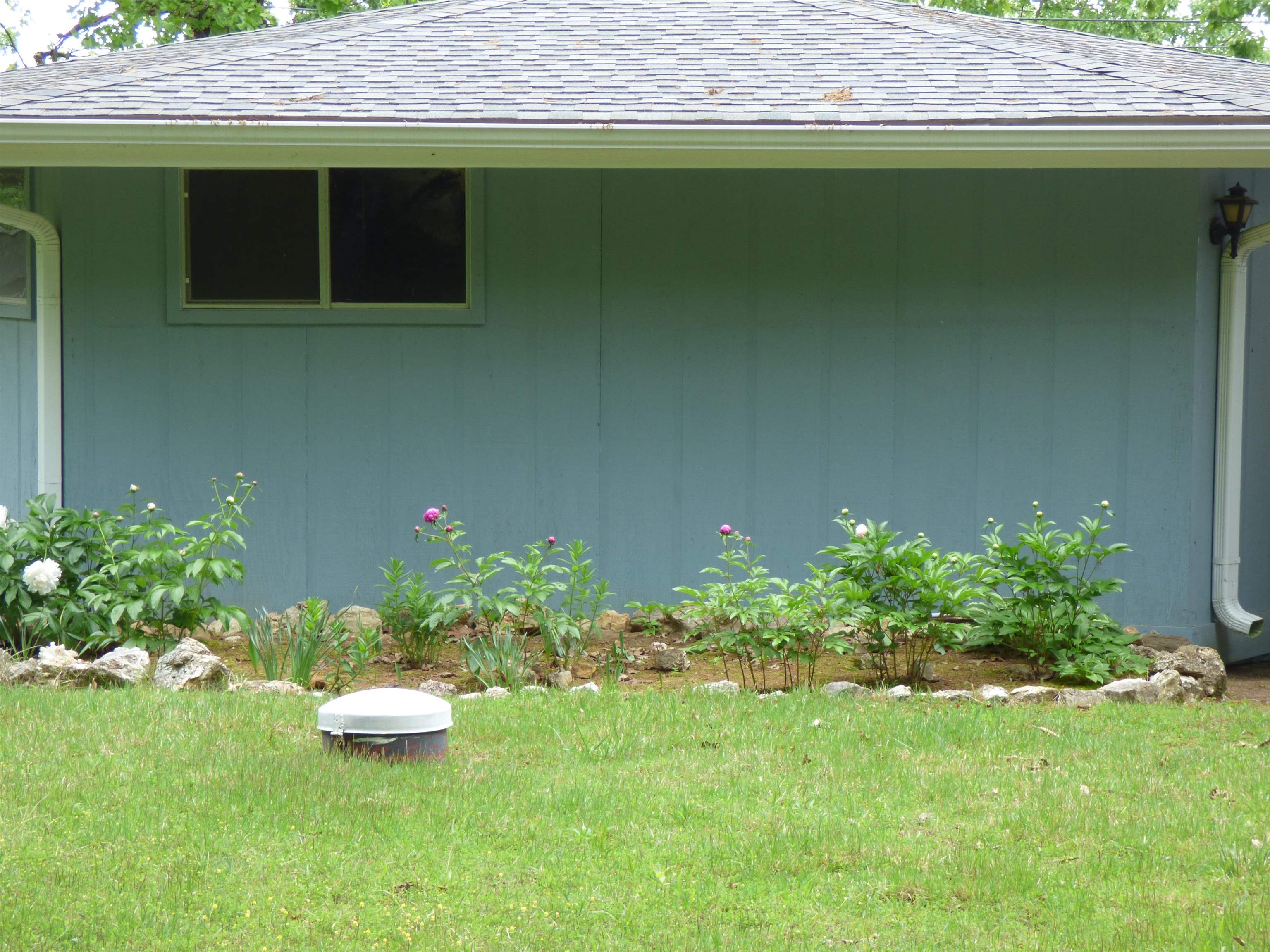 8  Aqua  Cherokee Village, AR