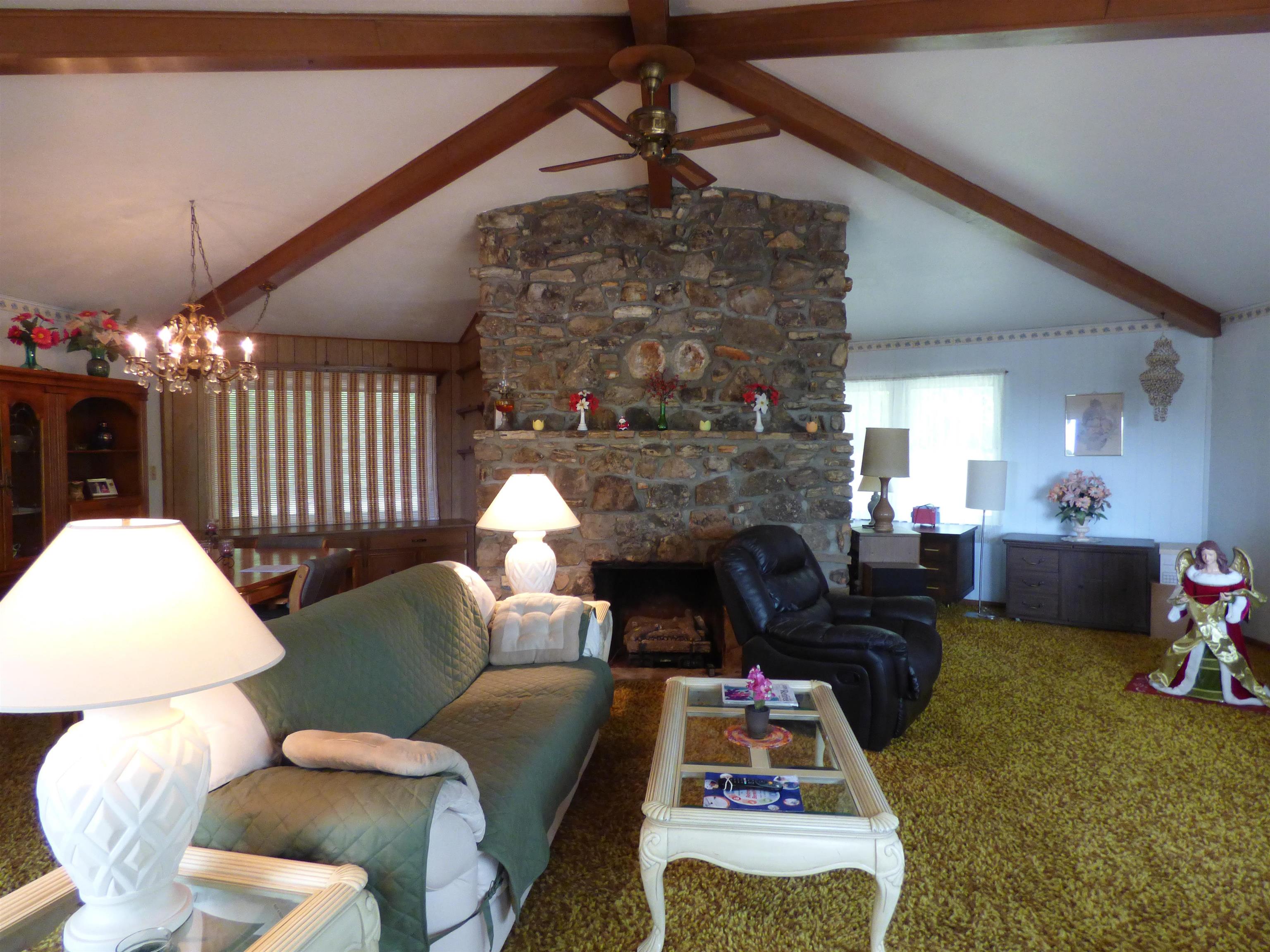 8  Aqua  Cherokee Village, AR
