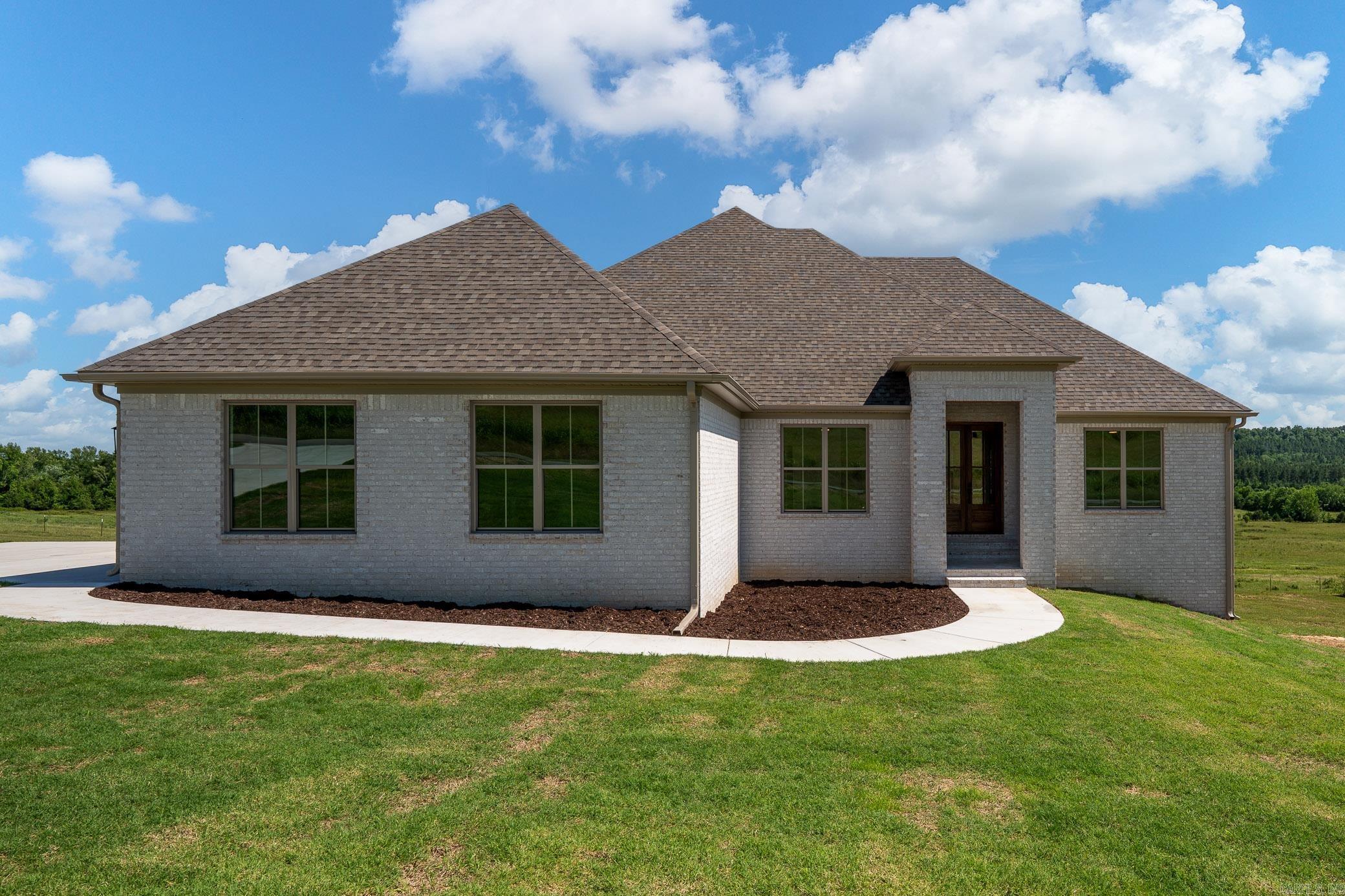 264  Castleberry Road  Greenbrier, AR