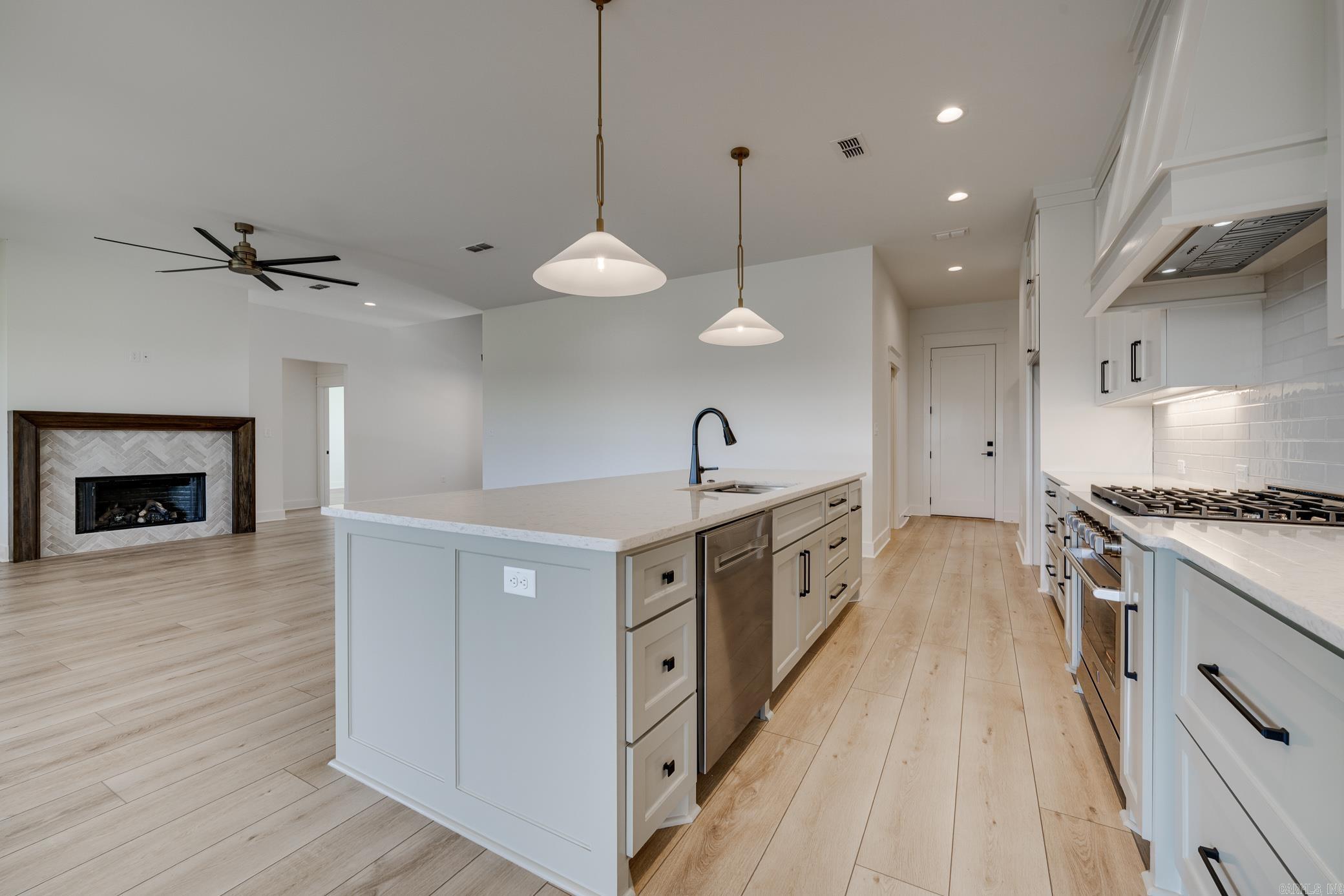 264  Castleberry Road  Greenbrier, AR