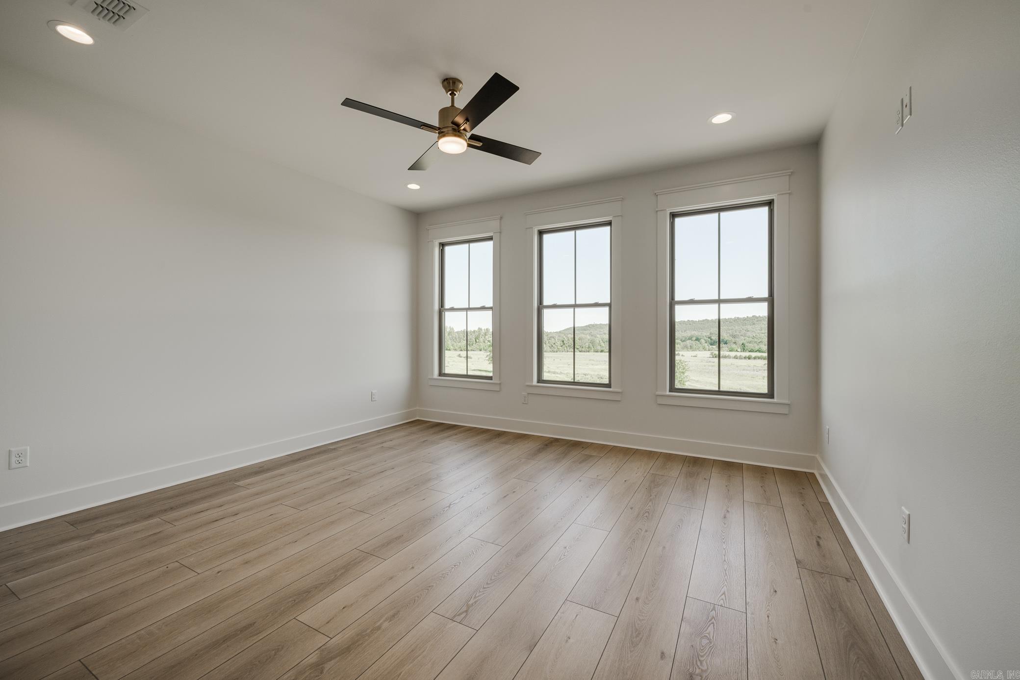 264  Castleberry Road  Greenbrier, AR