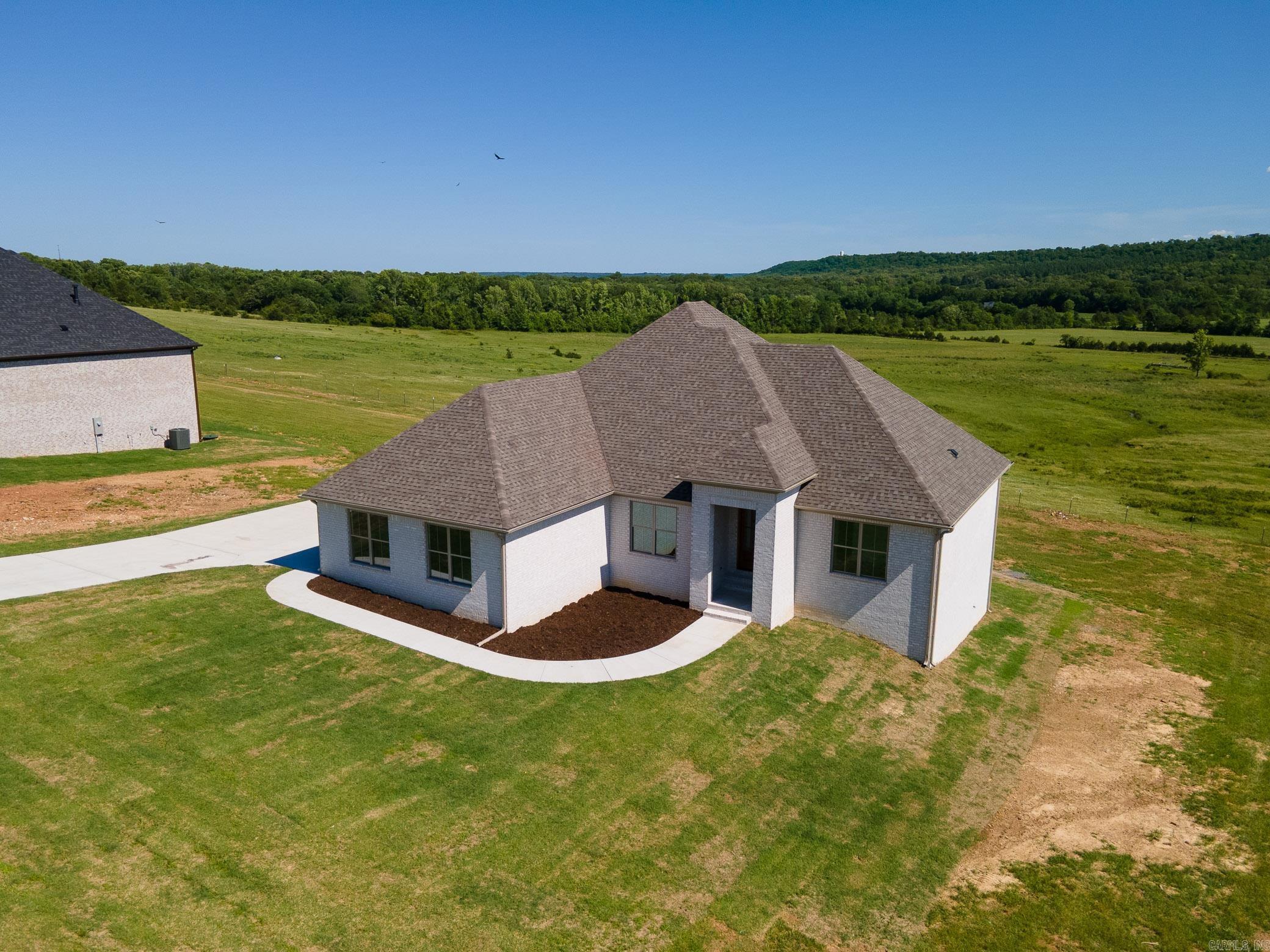 264  Castleberry Road  Greenbrier, AR