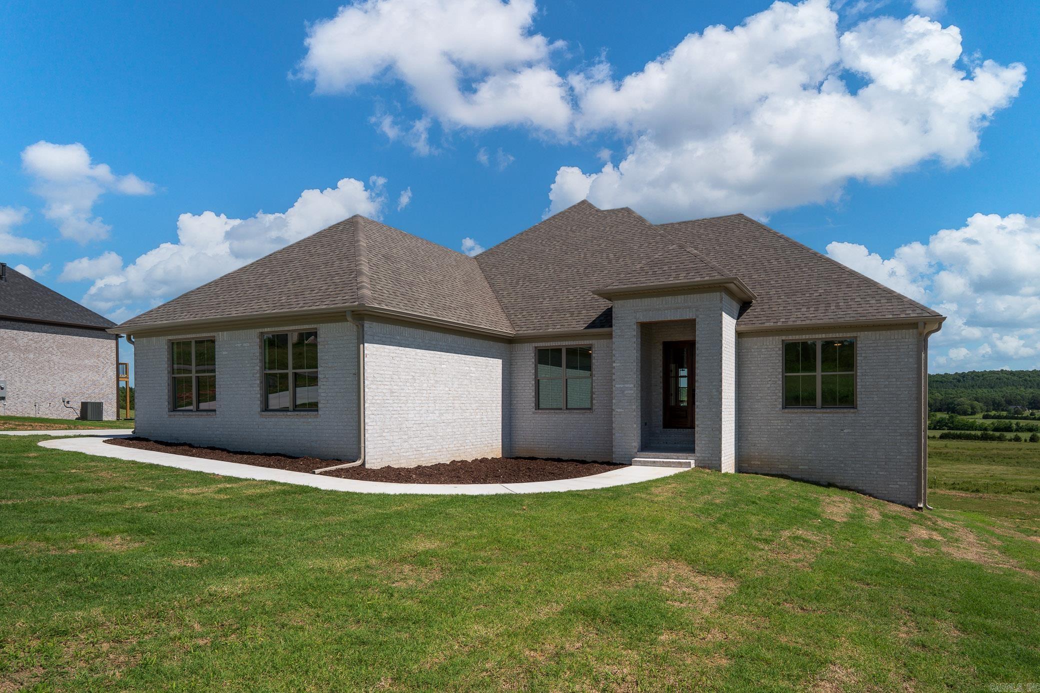 264  Castleberry Road  Greenbrier, AR