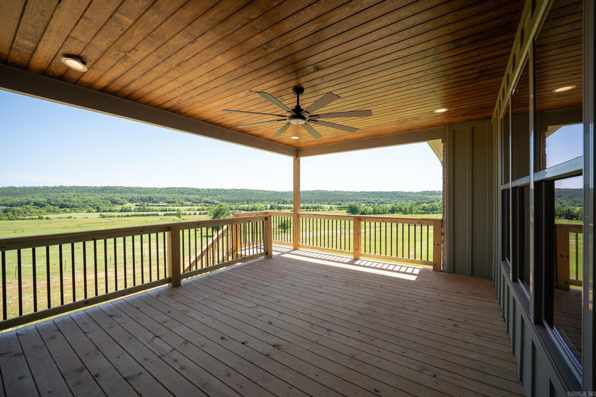 272  Castleberry Road  Greenbrier, AR