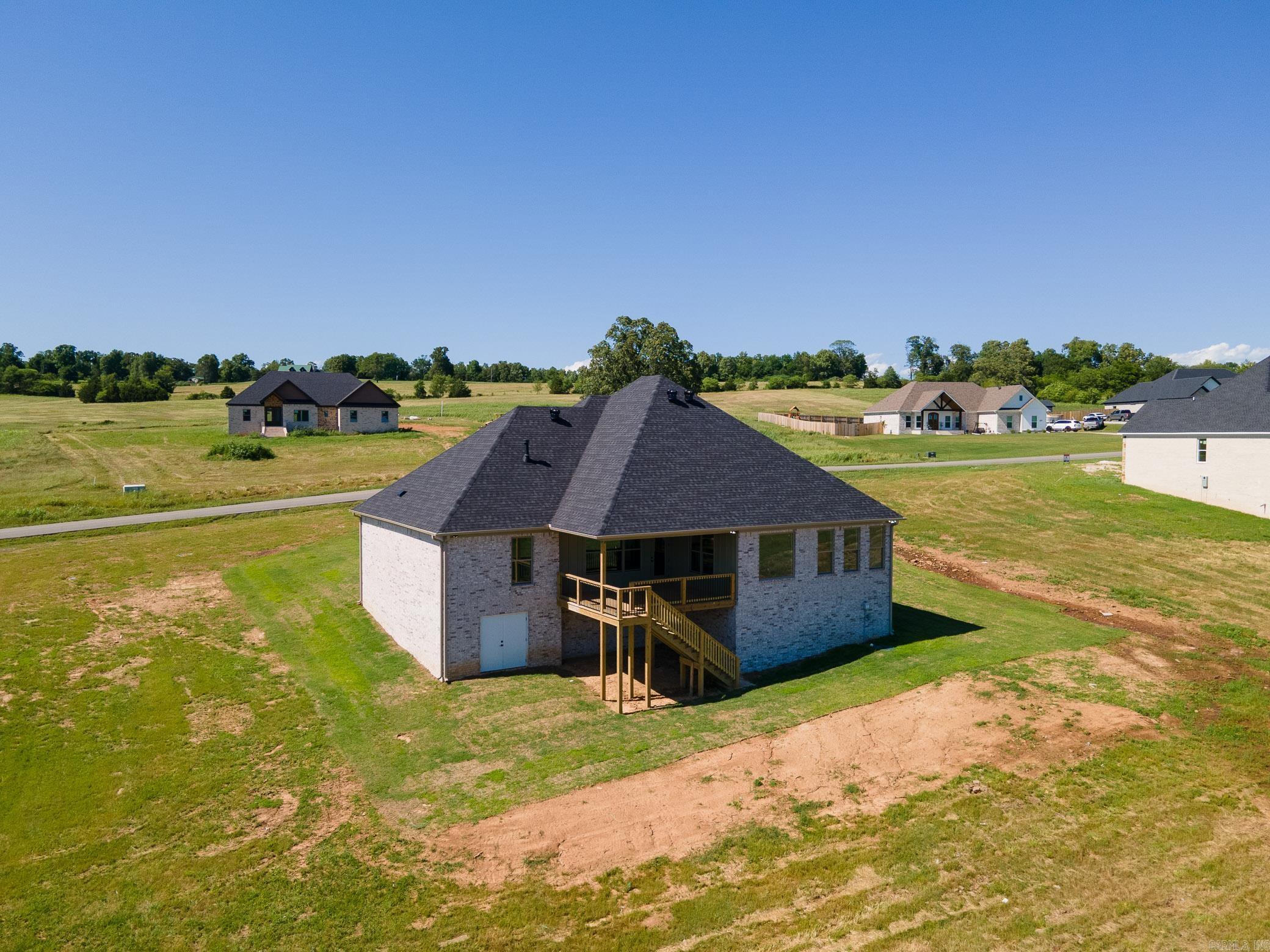 272  Castleberry Road  Greenbrier, AR