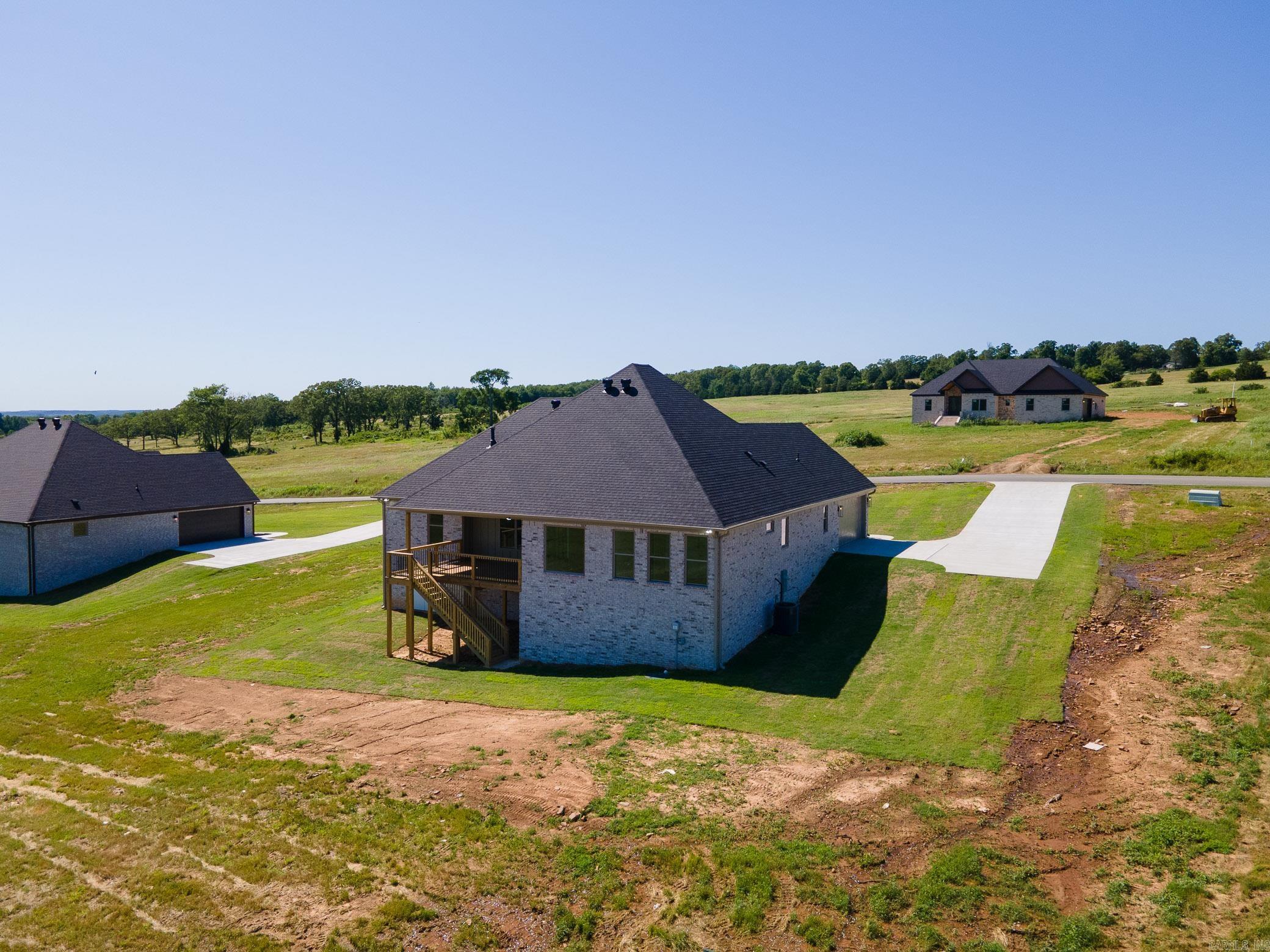 272  Castleberry Road  Greenbrier, AR