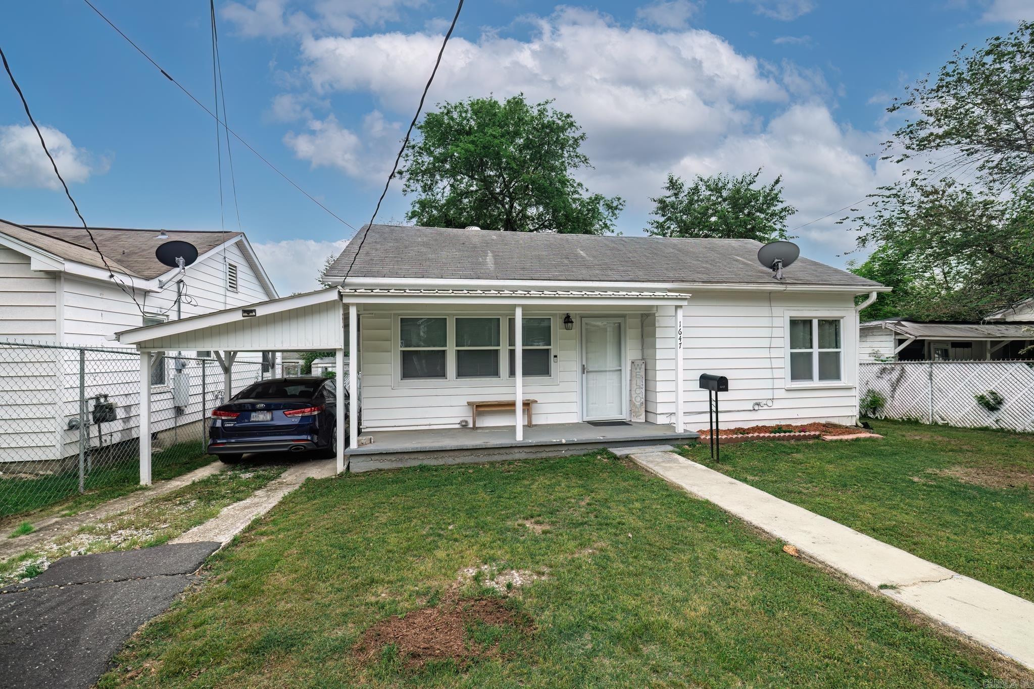 1647 Hobson  Hot Springs, AR