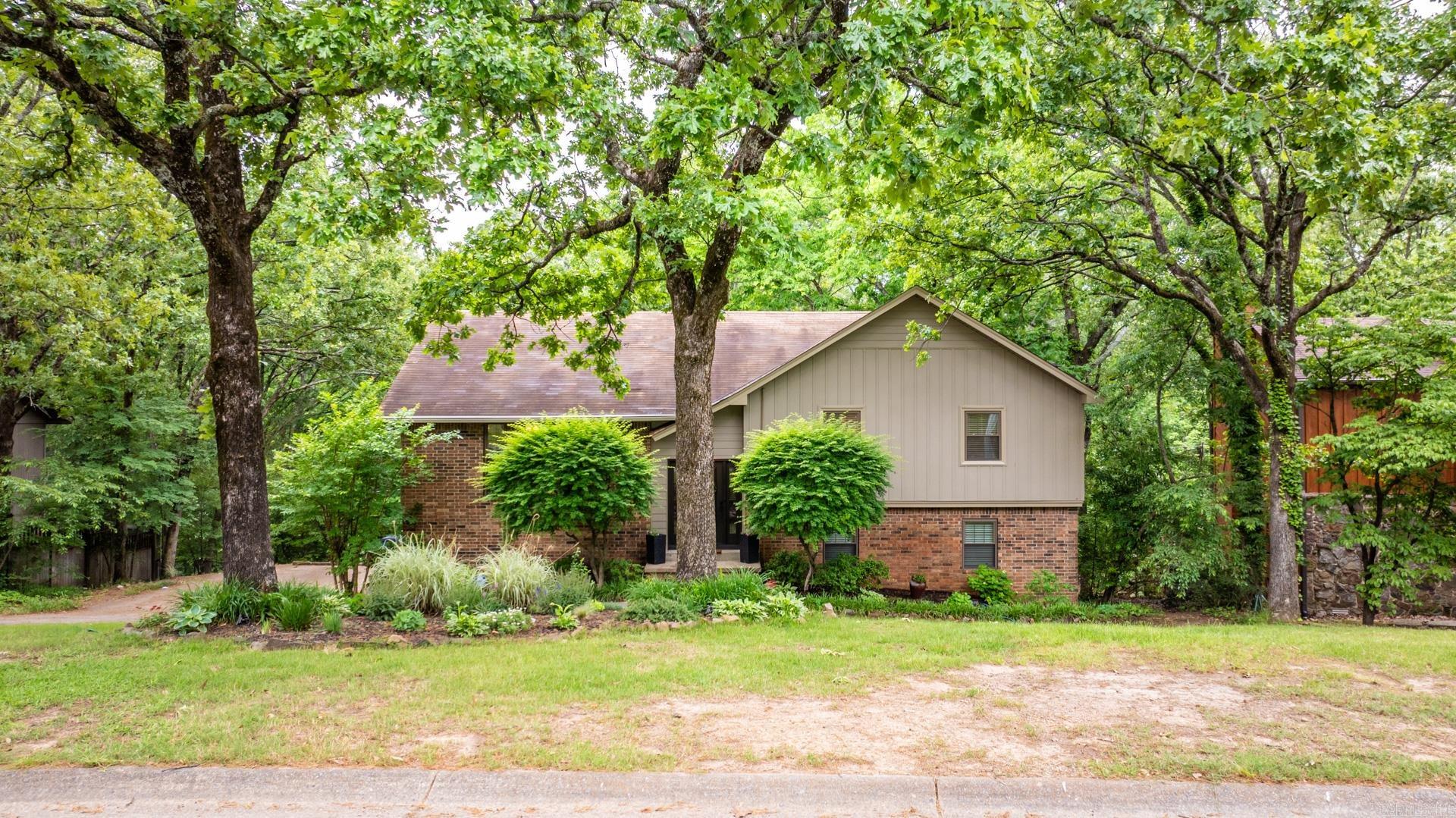 3 E Lake  North Little Rock, AR