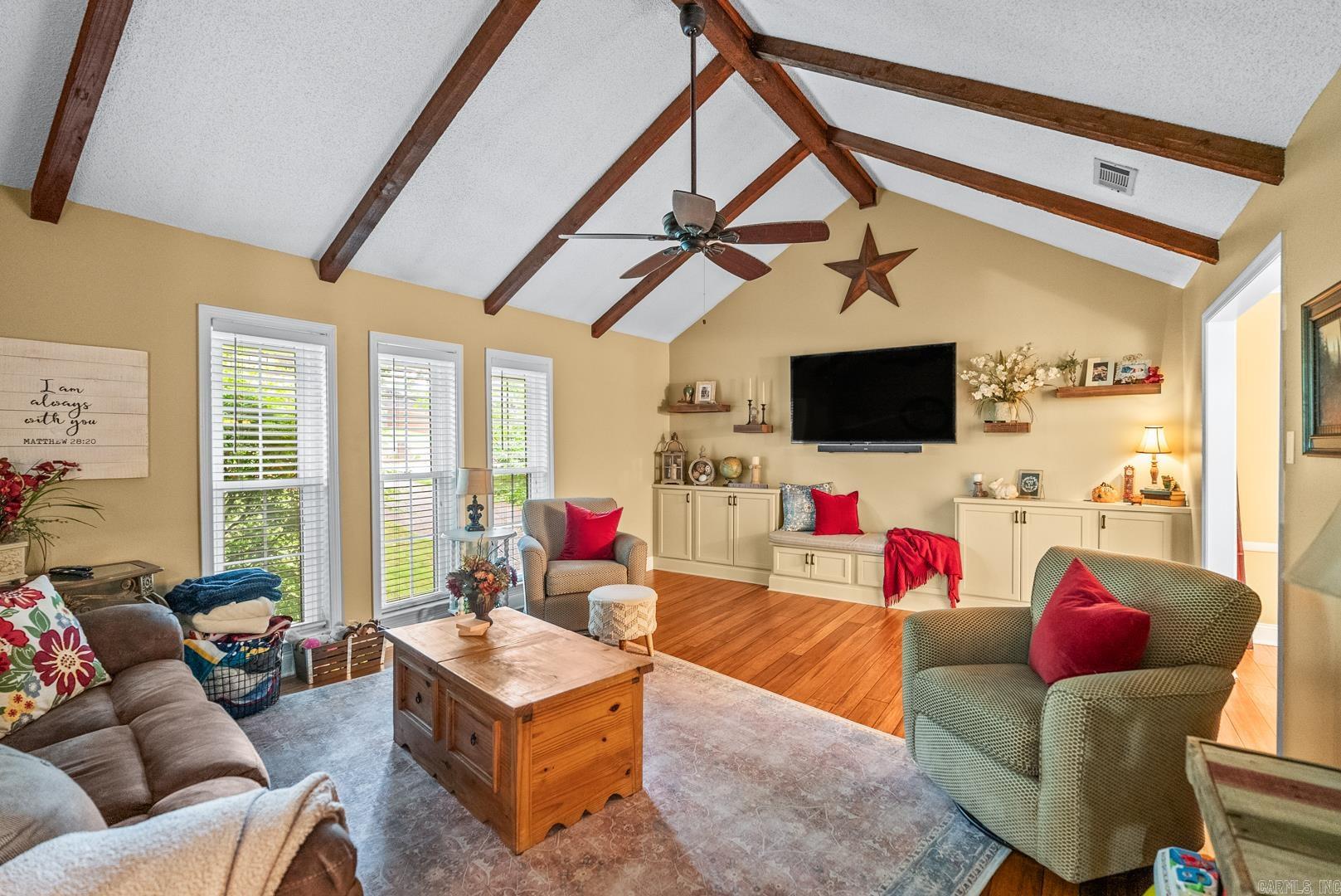 3 E Lake  North Little Rock, AR