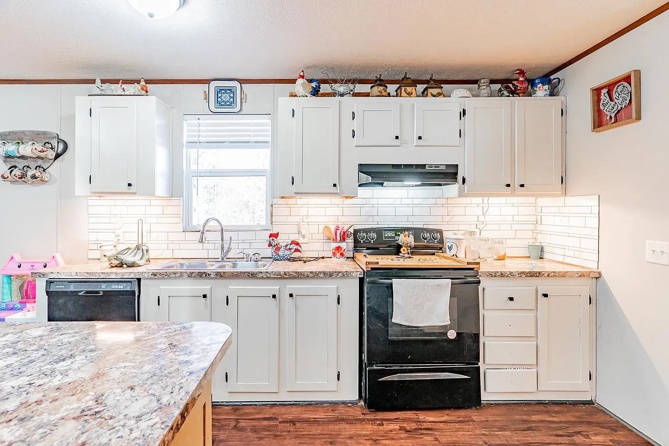 5645  Dawson  Harrisburg, AR