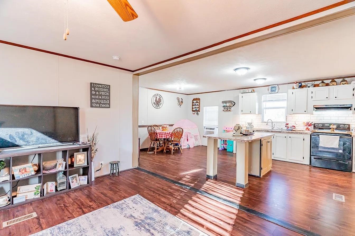 5645  Dawson  Harrisburg, AR
