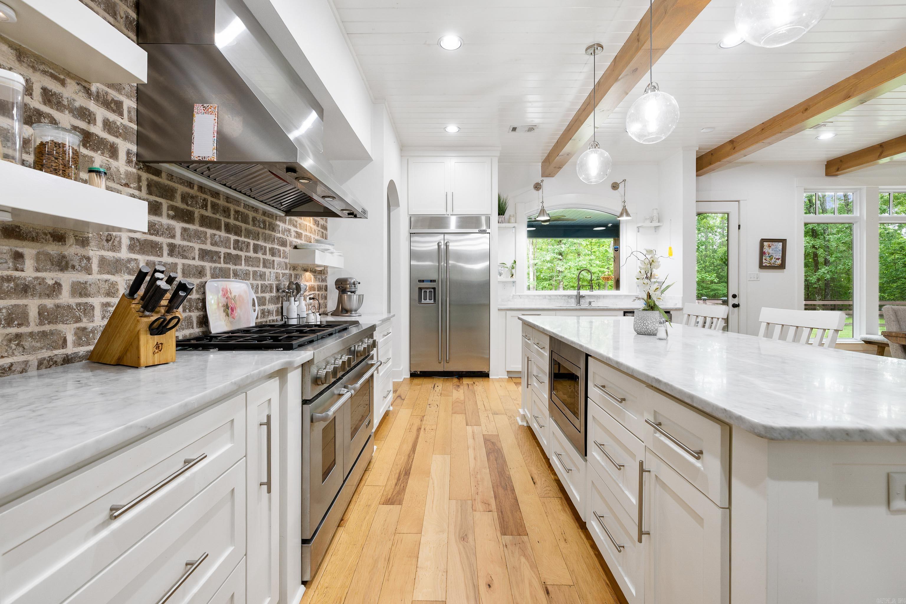442  Demuth  Benton, AR