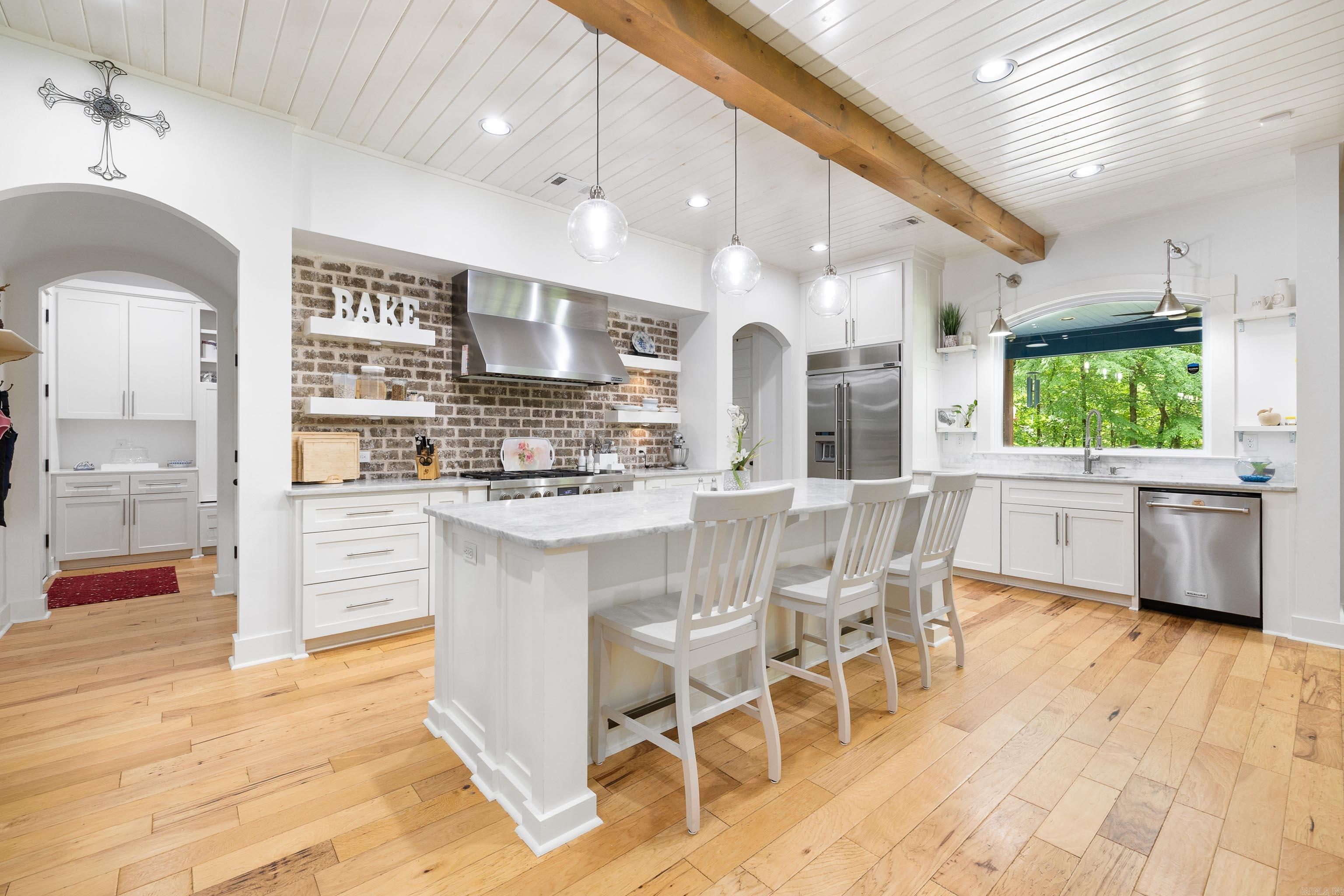 442  Demuth  Benton, AR