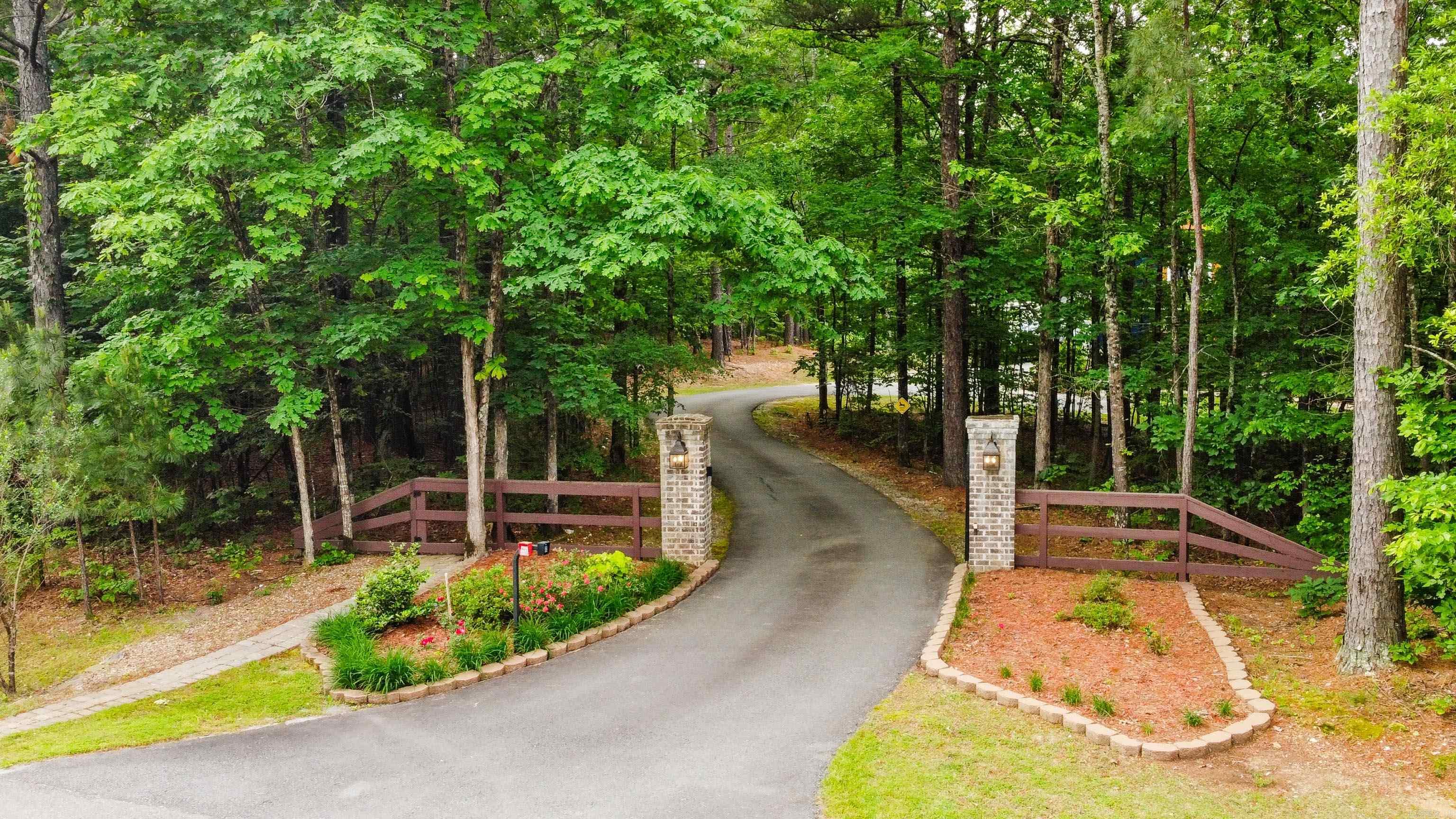 442  Demuth  Benton, AR