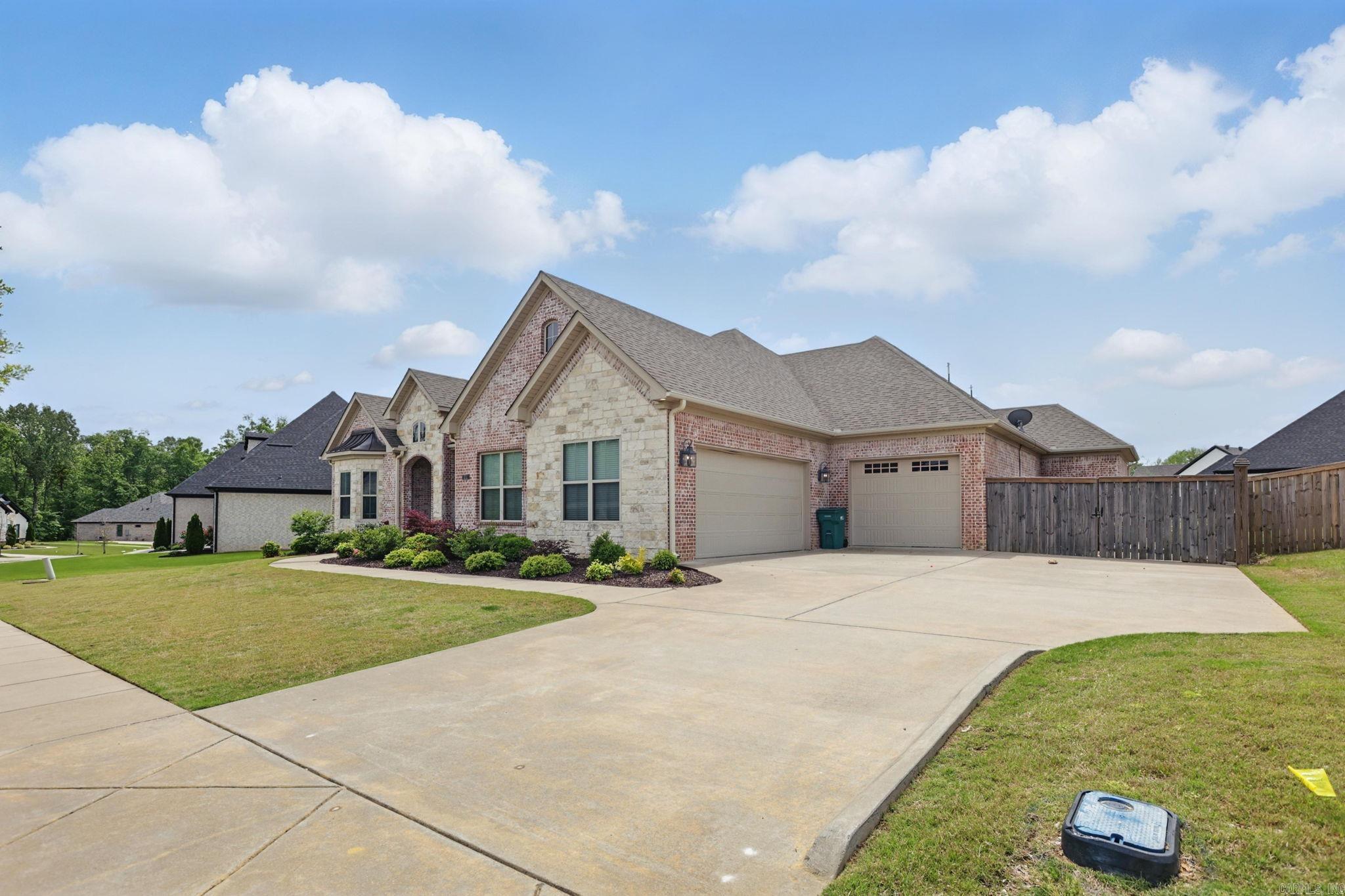 811  Nature Way  Benton, AR